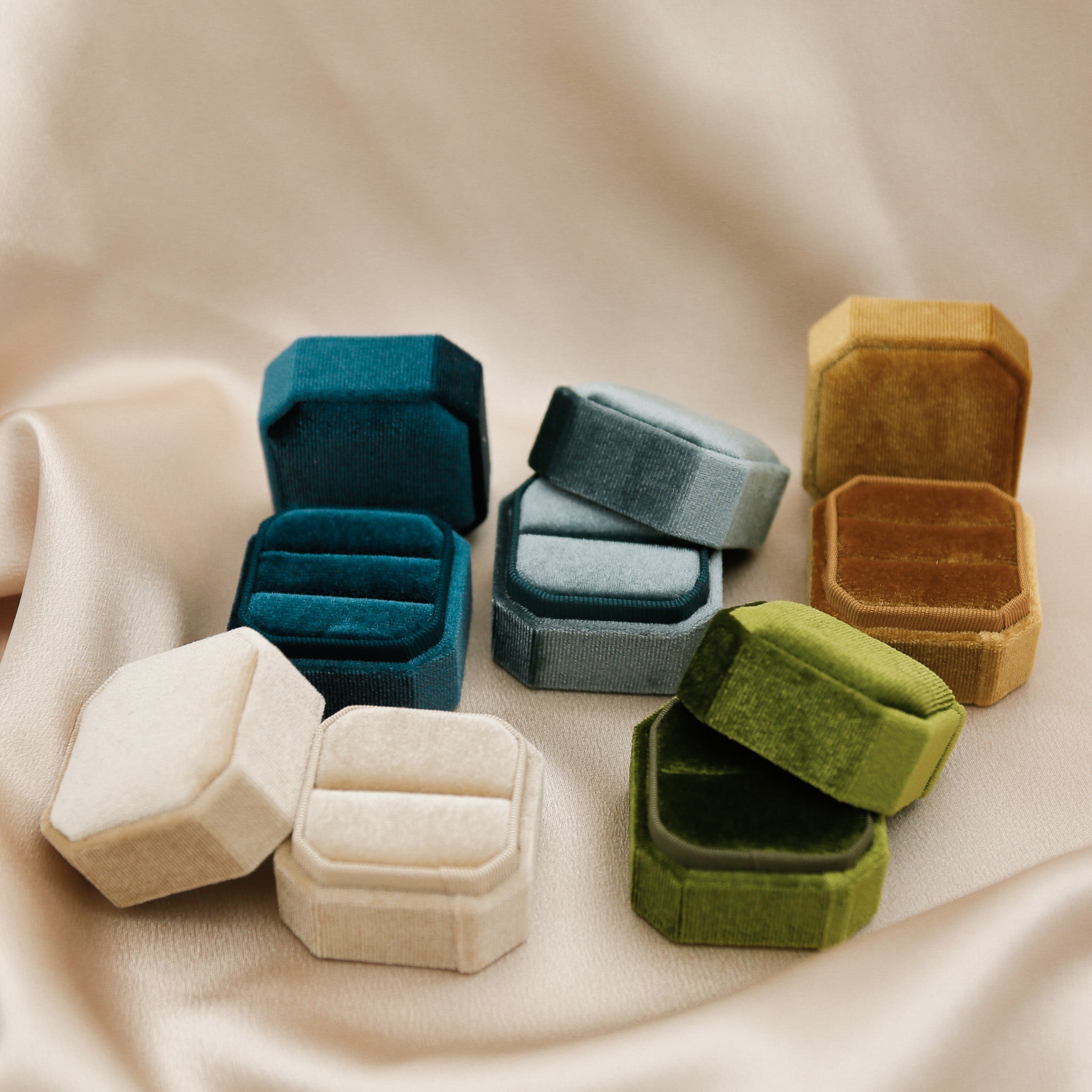 Lush Velvet Ring Storage Box By Milwaukee Jewelry Shop Cival Collective