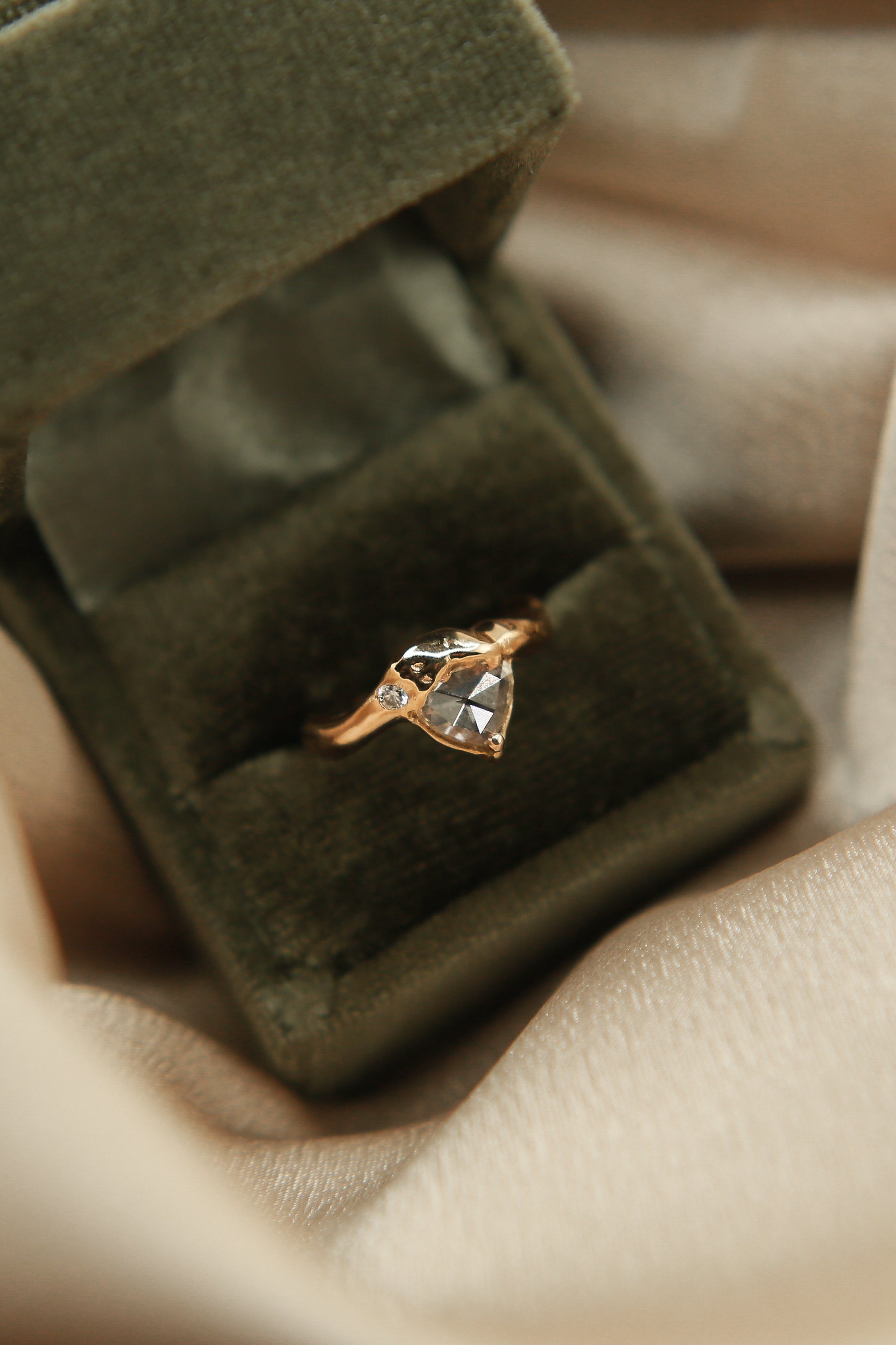 Lauren Landa Rose Cut Trillion | sz 5