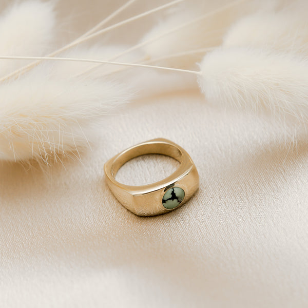 Rae Ring | 14K Gold Stone Signet Ring