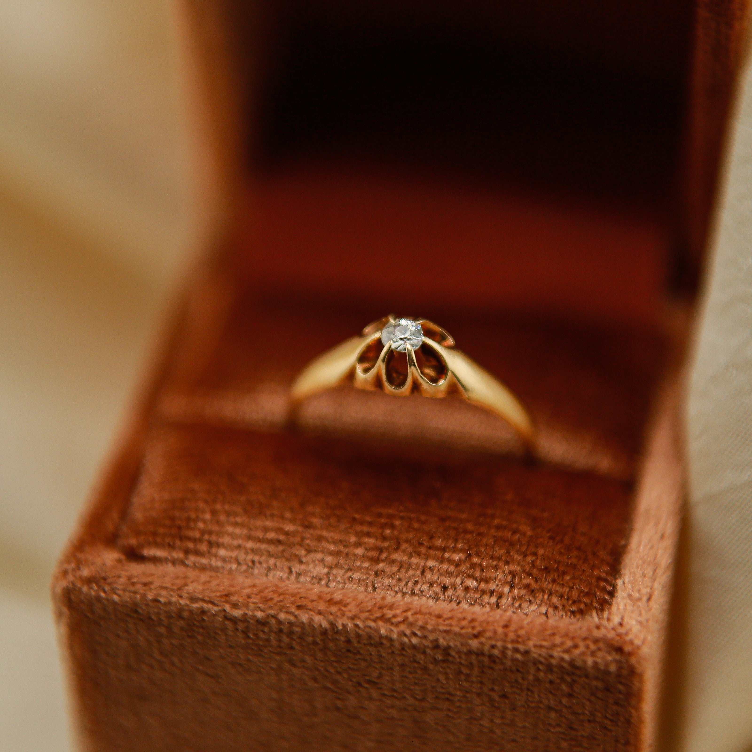 14k Antique Belcher Set Natural Diamond Ring | sz 7