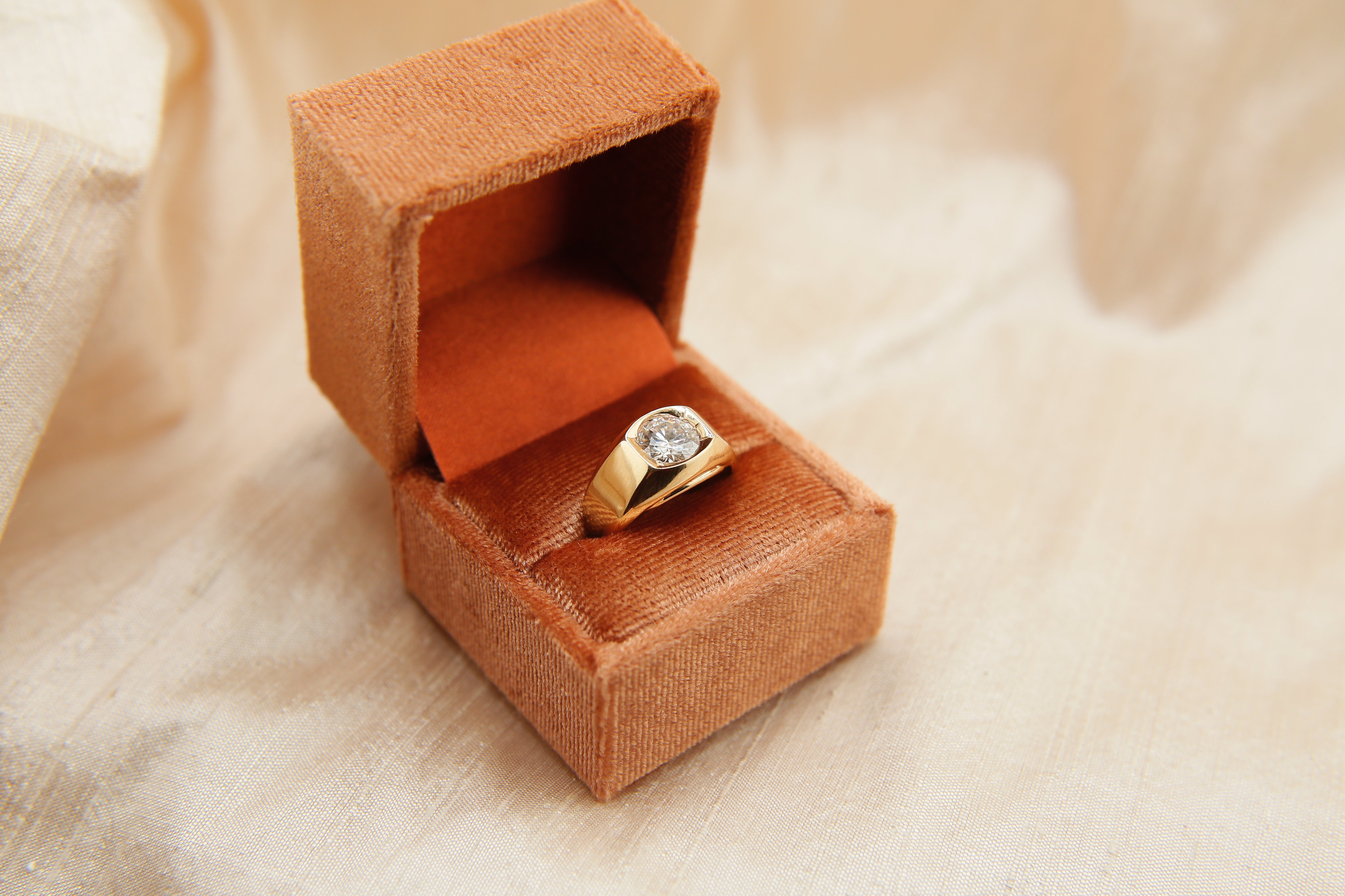 14k Vintage Moissanite Boss Ring VR116 | sz 5.5