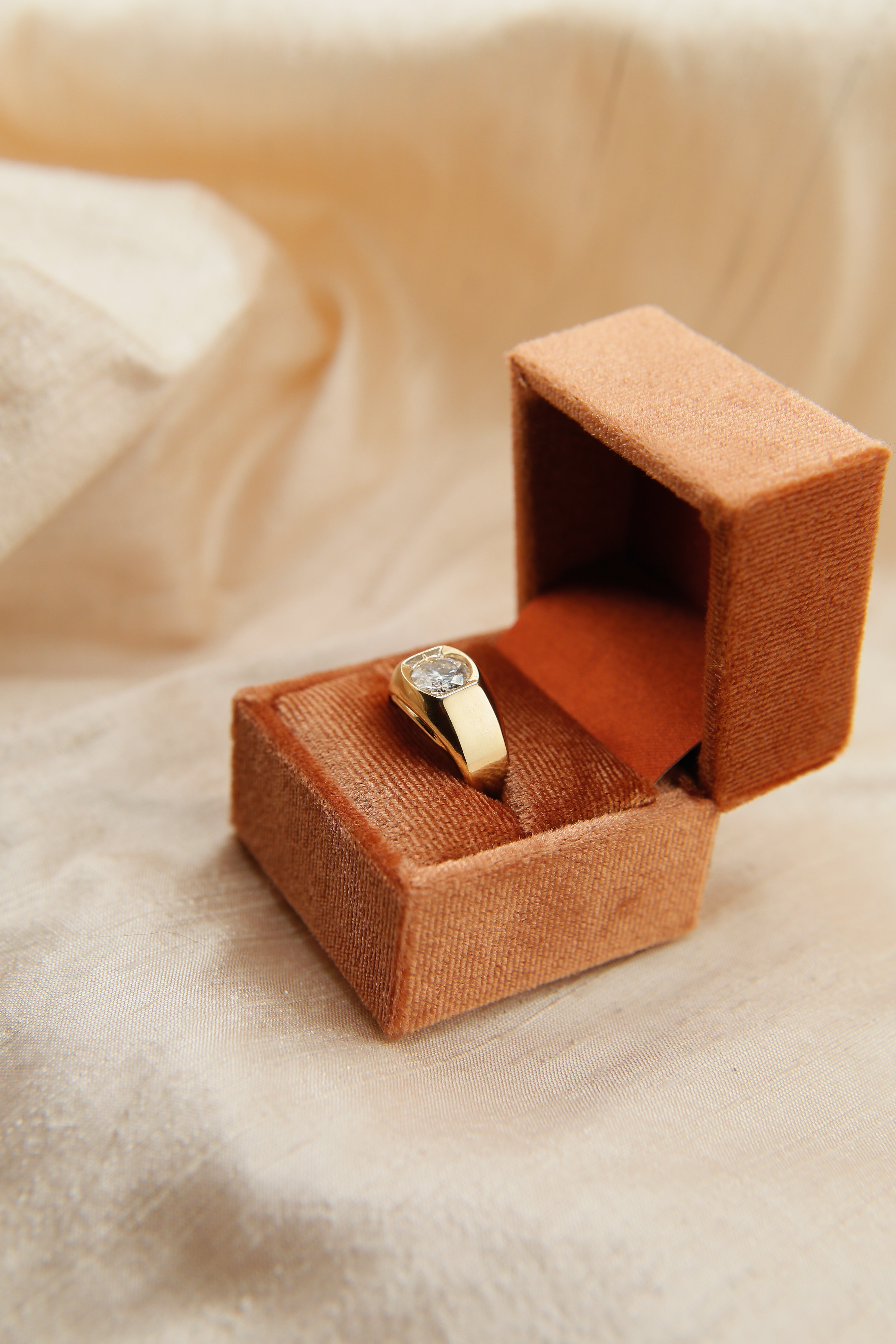 14k Vintage Moissanite Boss Ring VR116 | sz 5.5