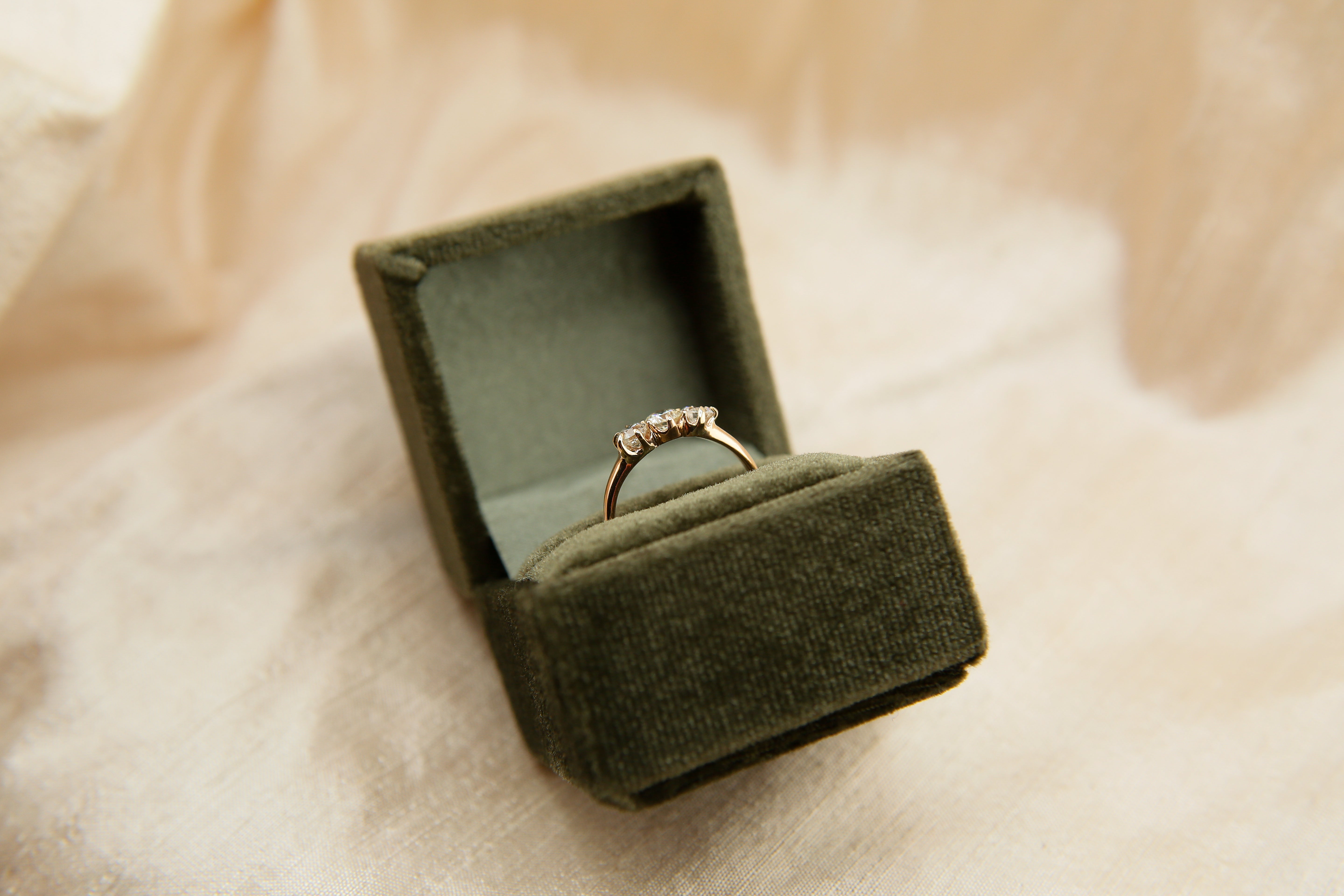 30's Three Stone Natural Recycled Diamond Ostby Barton Ring | sz 6.5