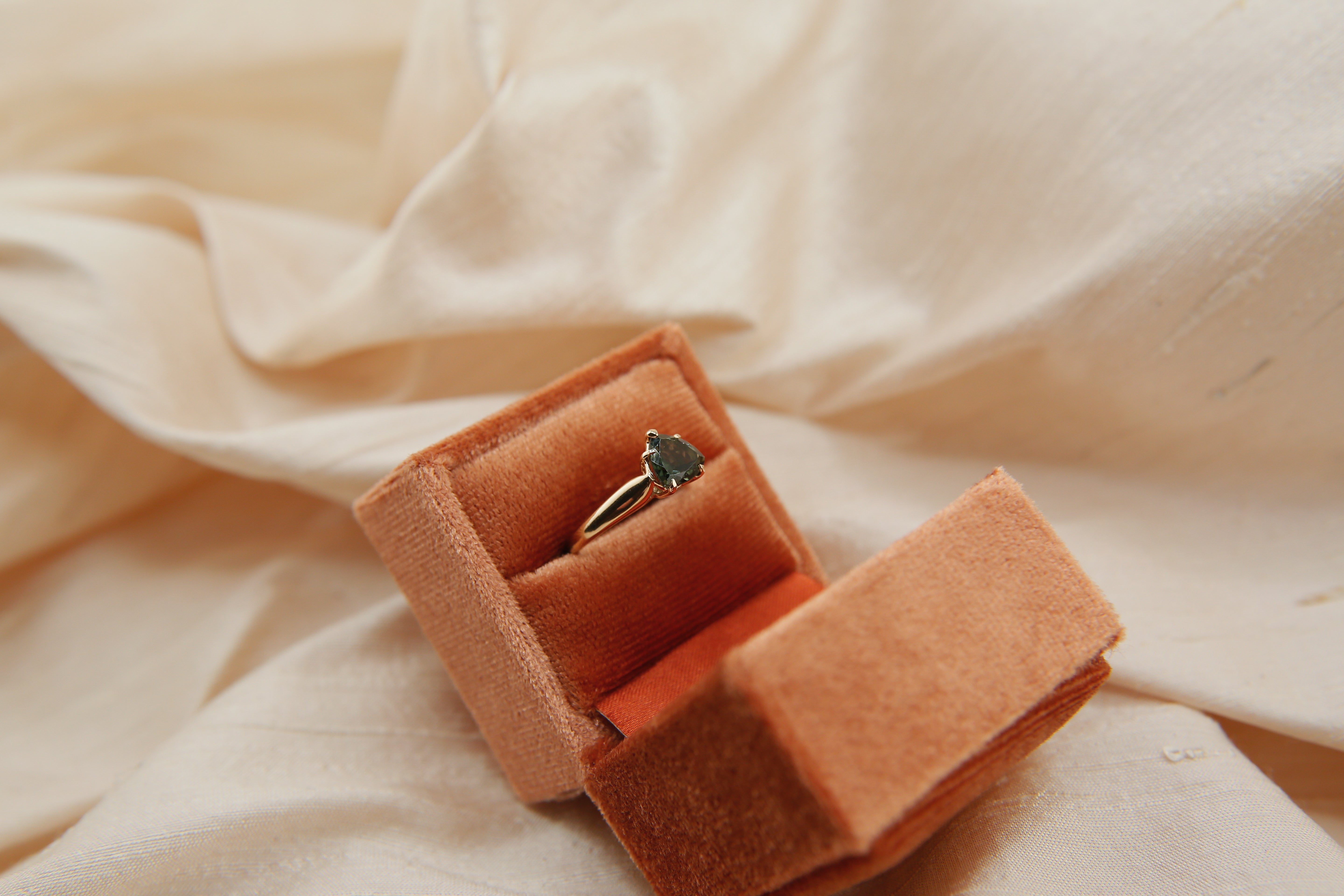 1.19ct Trillion Sapphire in 10k Vintage Setting VR198 | sz 7.25