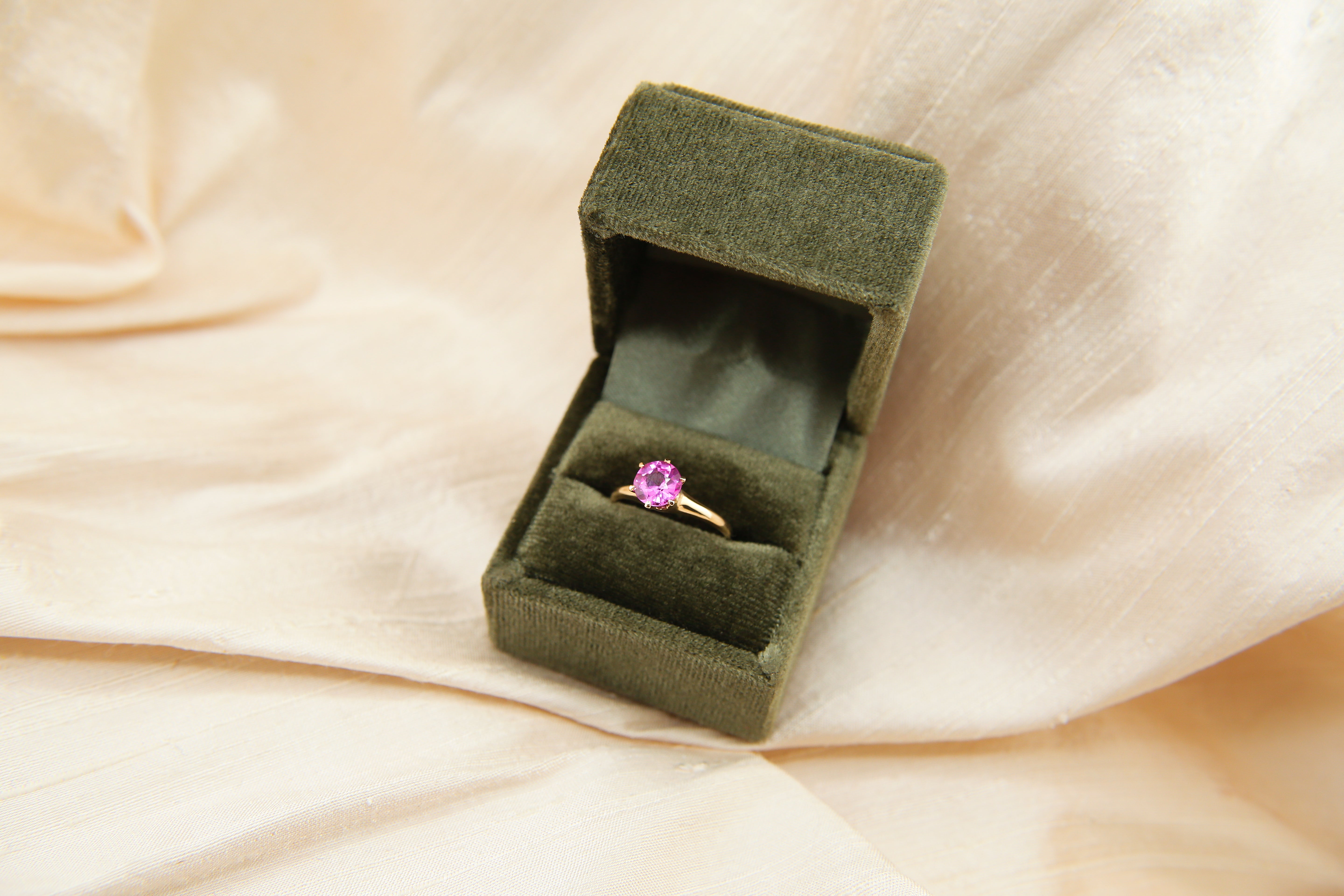 Antique Crown Set Lab Ruby | sz 5.75