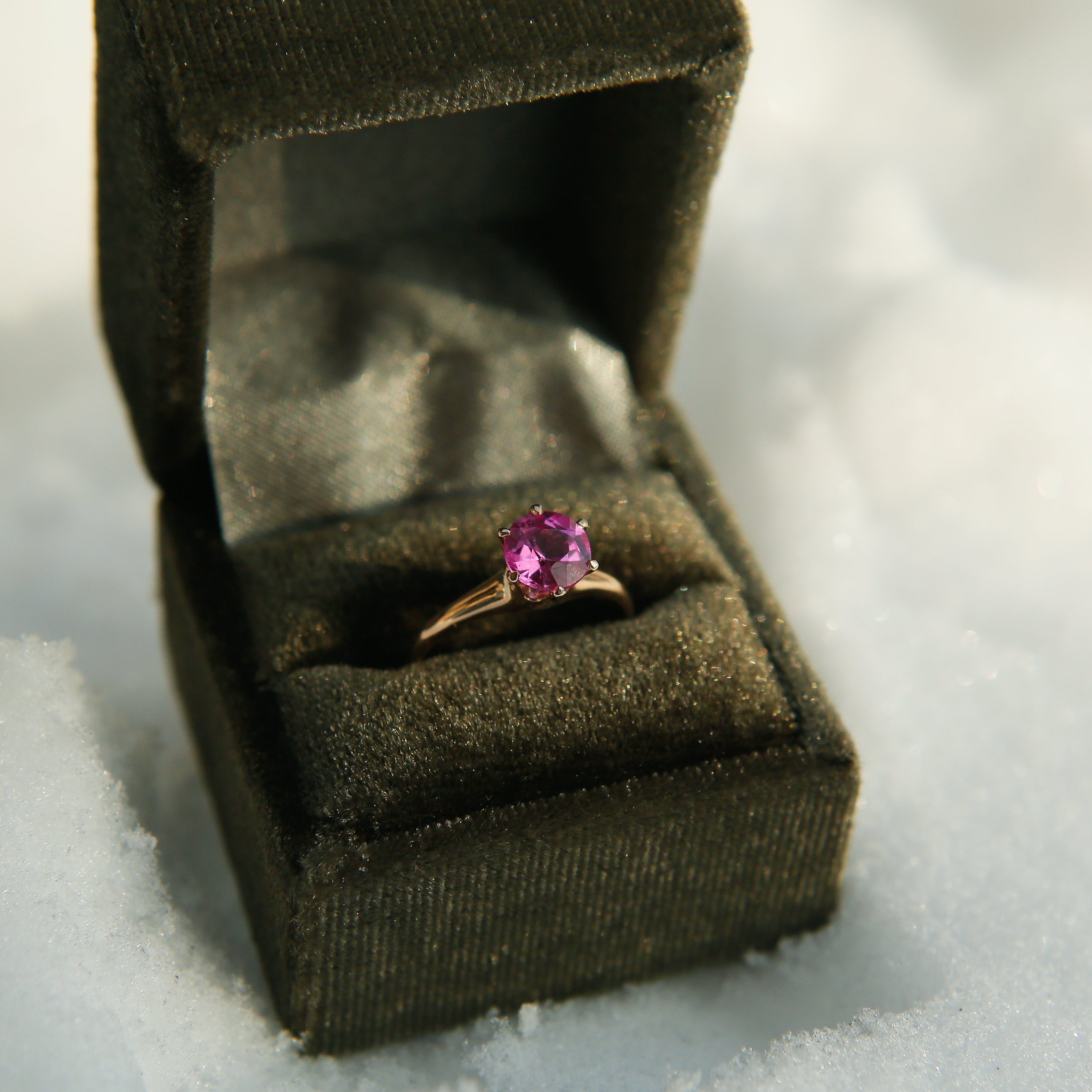 Antique Crown Set Lab Ruby | sz 5.75