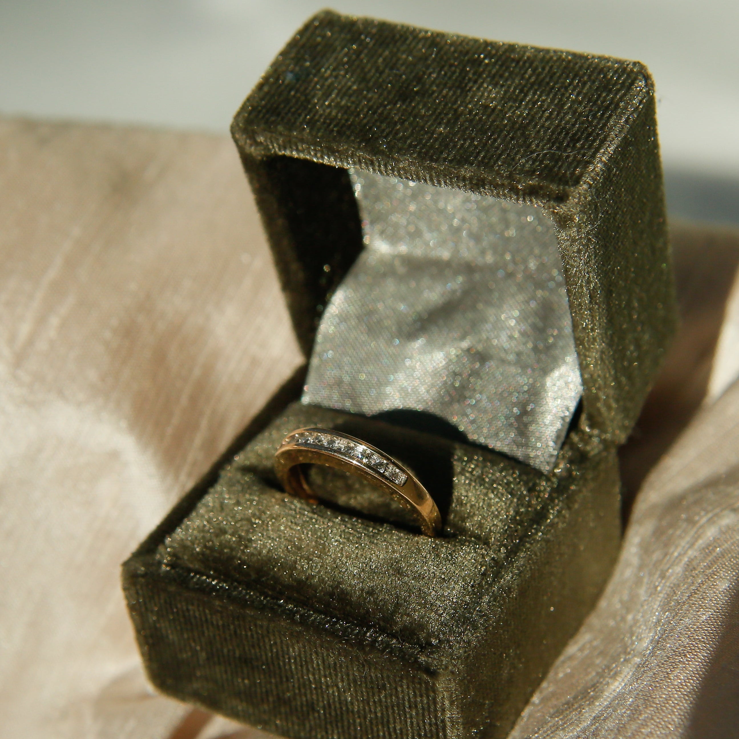 14k Gold and Platinum Channel Set Natural Diamond Band | sz. 7