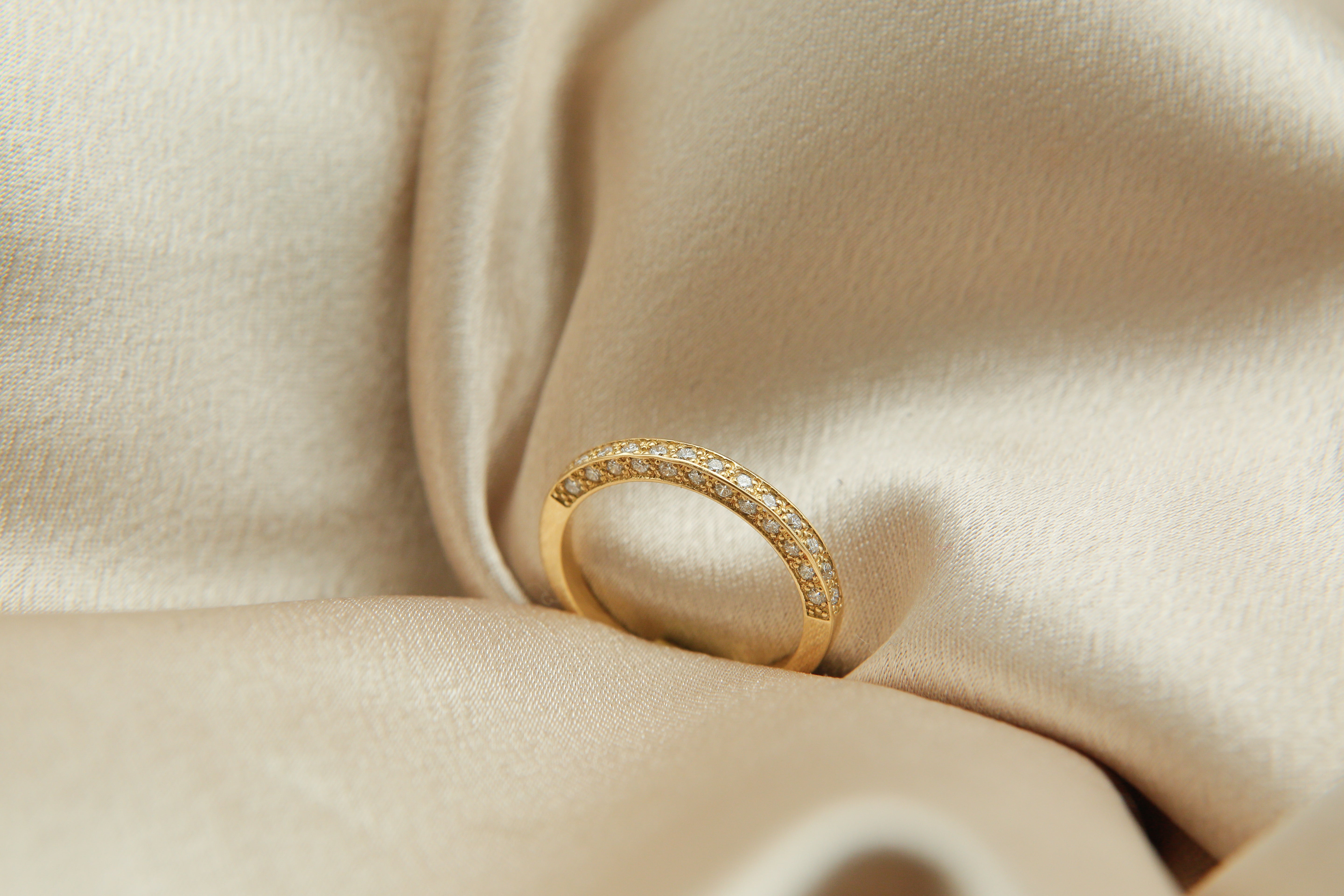 19k Half Infinity Band 1960's | sz 7