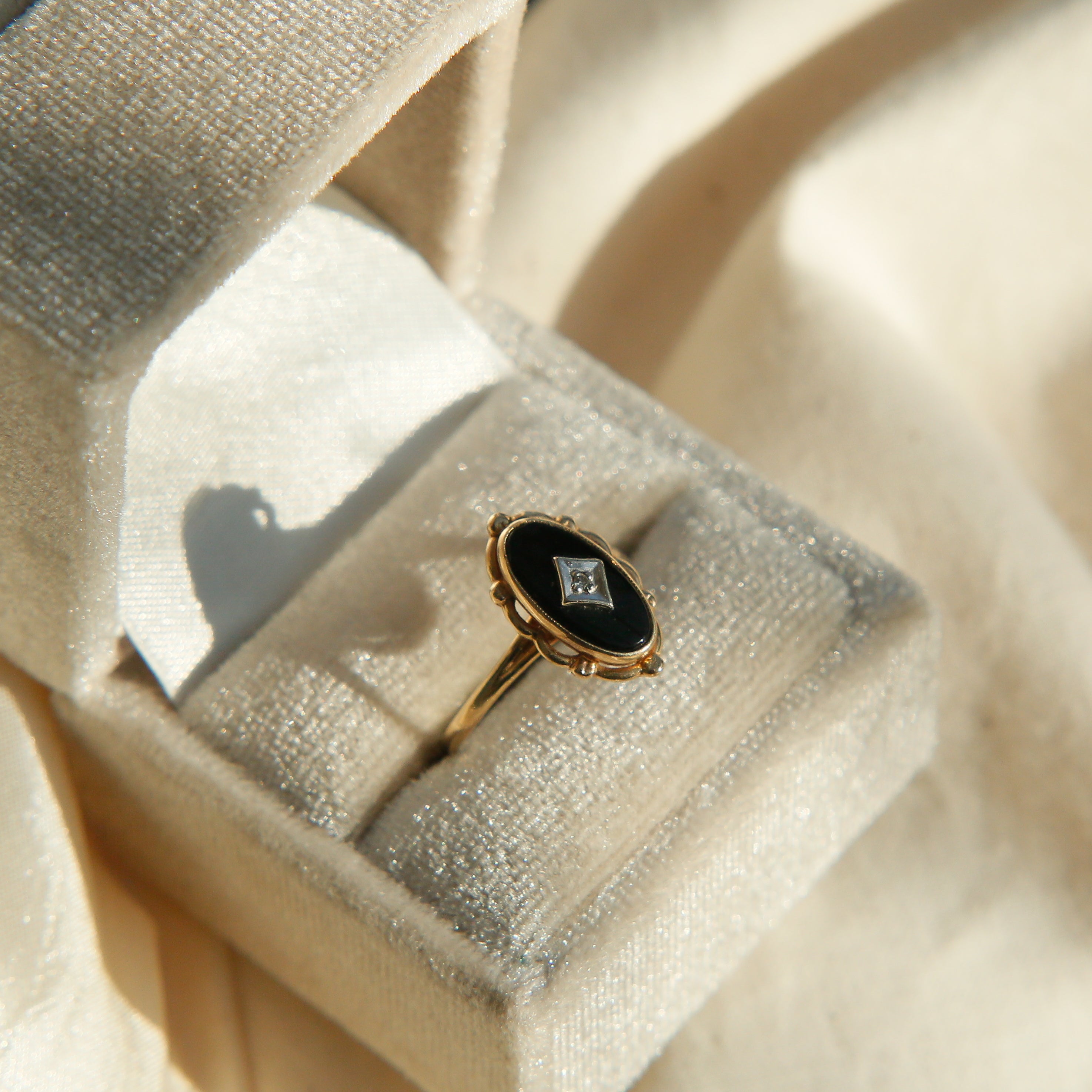 40's Onyx & Diamond Ring | sz 7