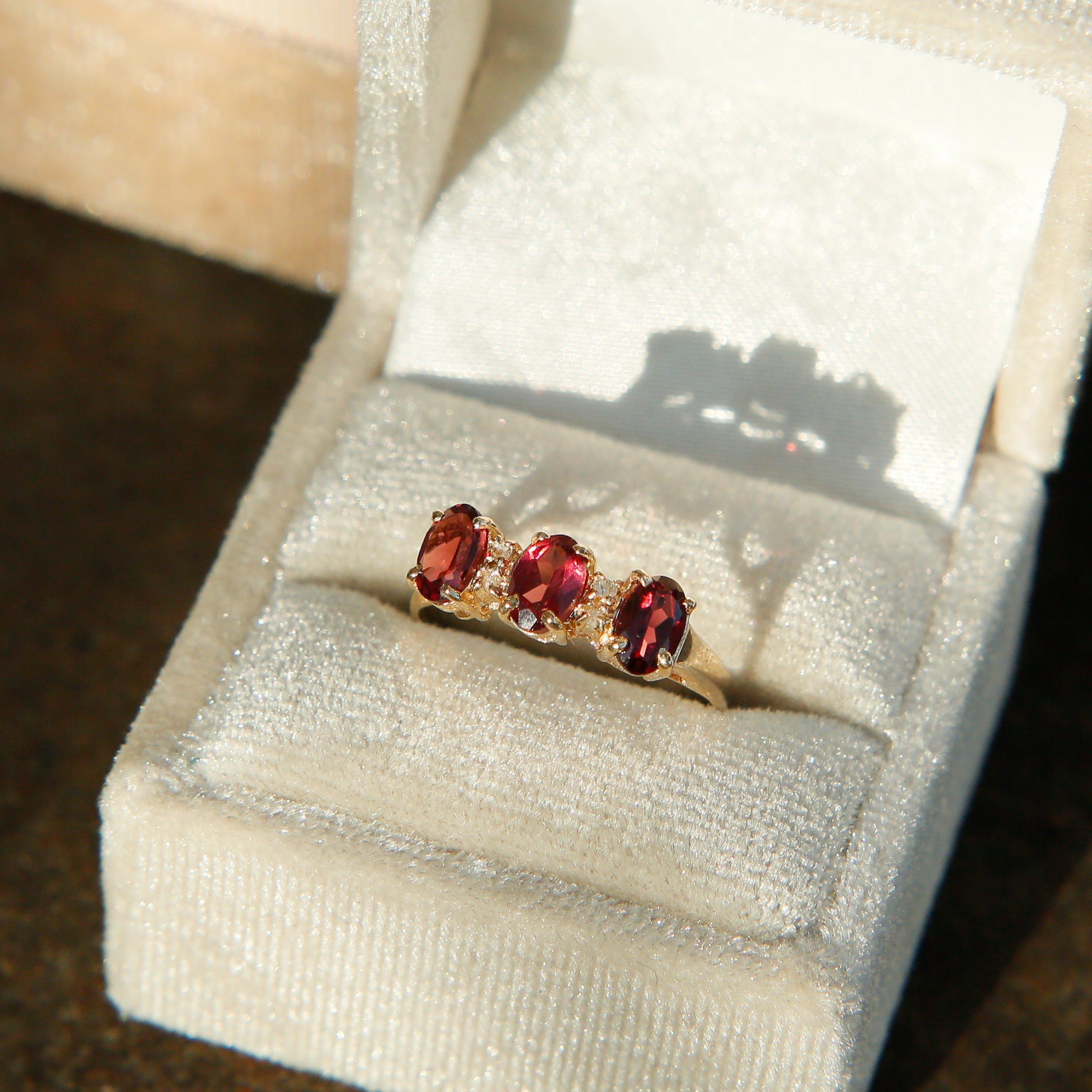 80's 3 Stone Engagement Ring | sz 8