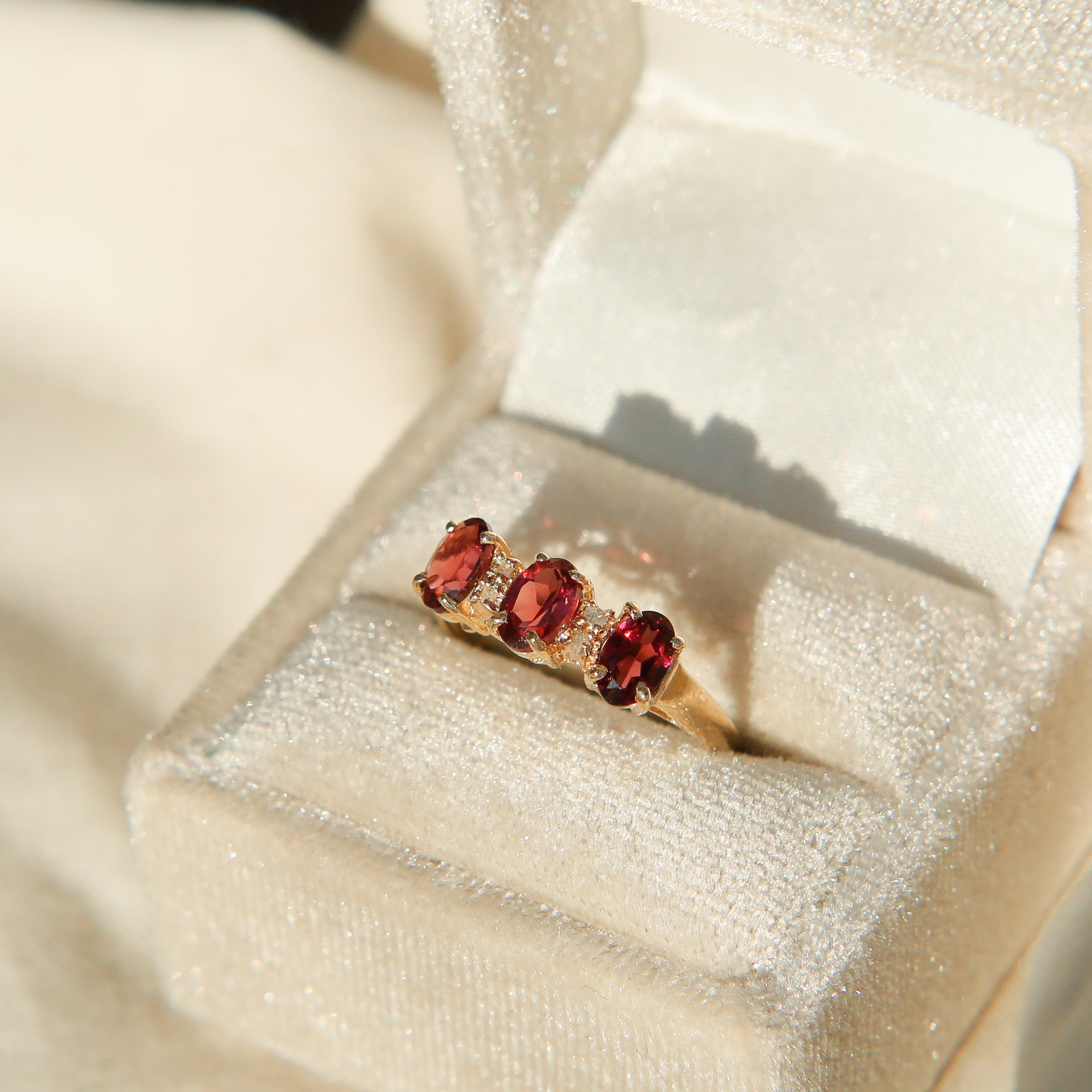 80's 3 Stone Engagement Ring | sz 8