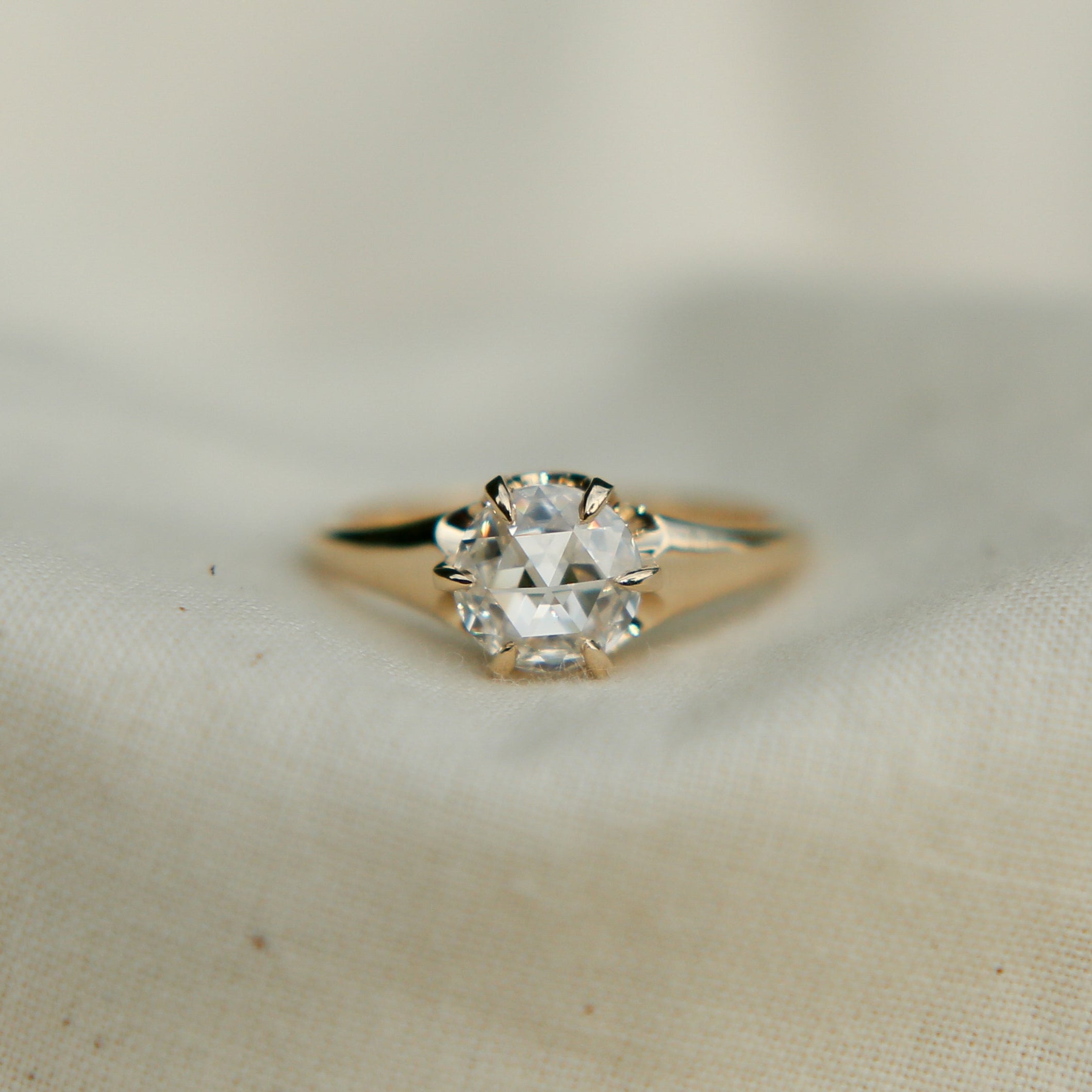 Amelia | 1.5 ct Double Rose Cut Round | sz 8