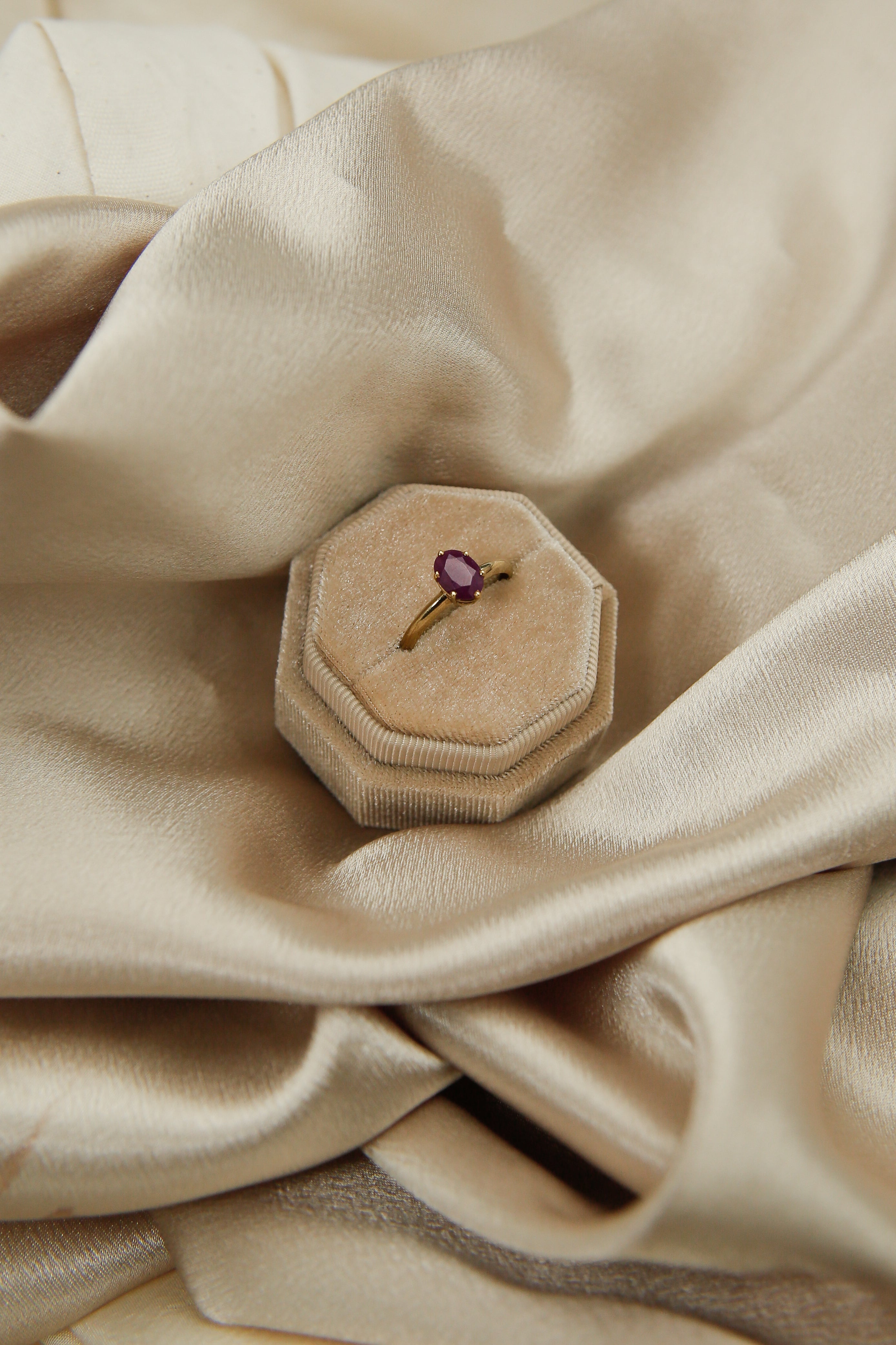 10k Antique Natural Ruby Solitaire Ring | sz 8
