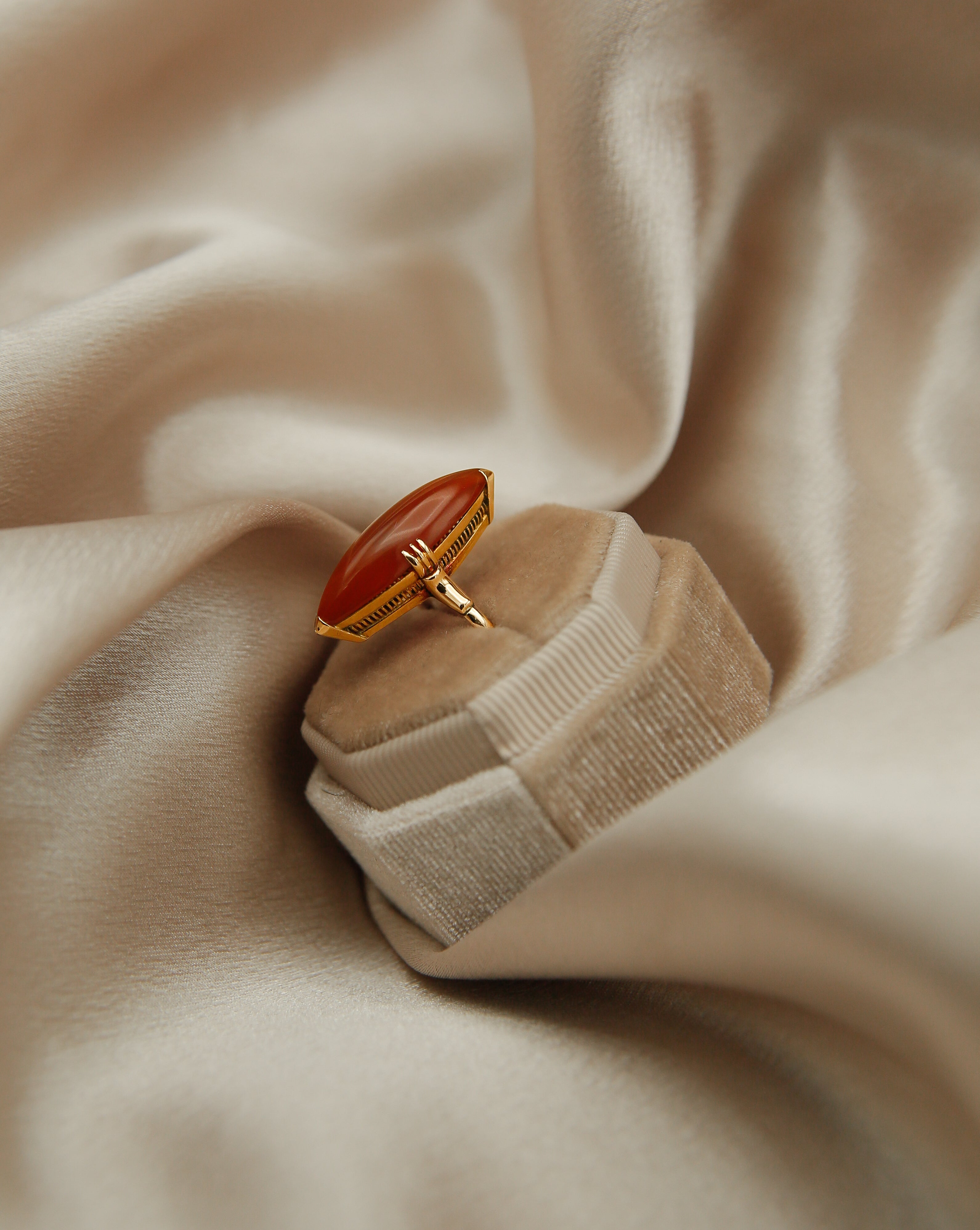 18k Mid-Century Carnelian Cocktail Ring | sz 5.5