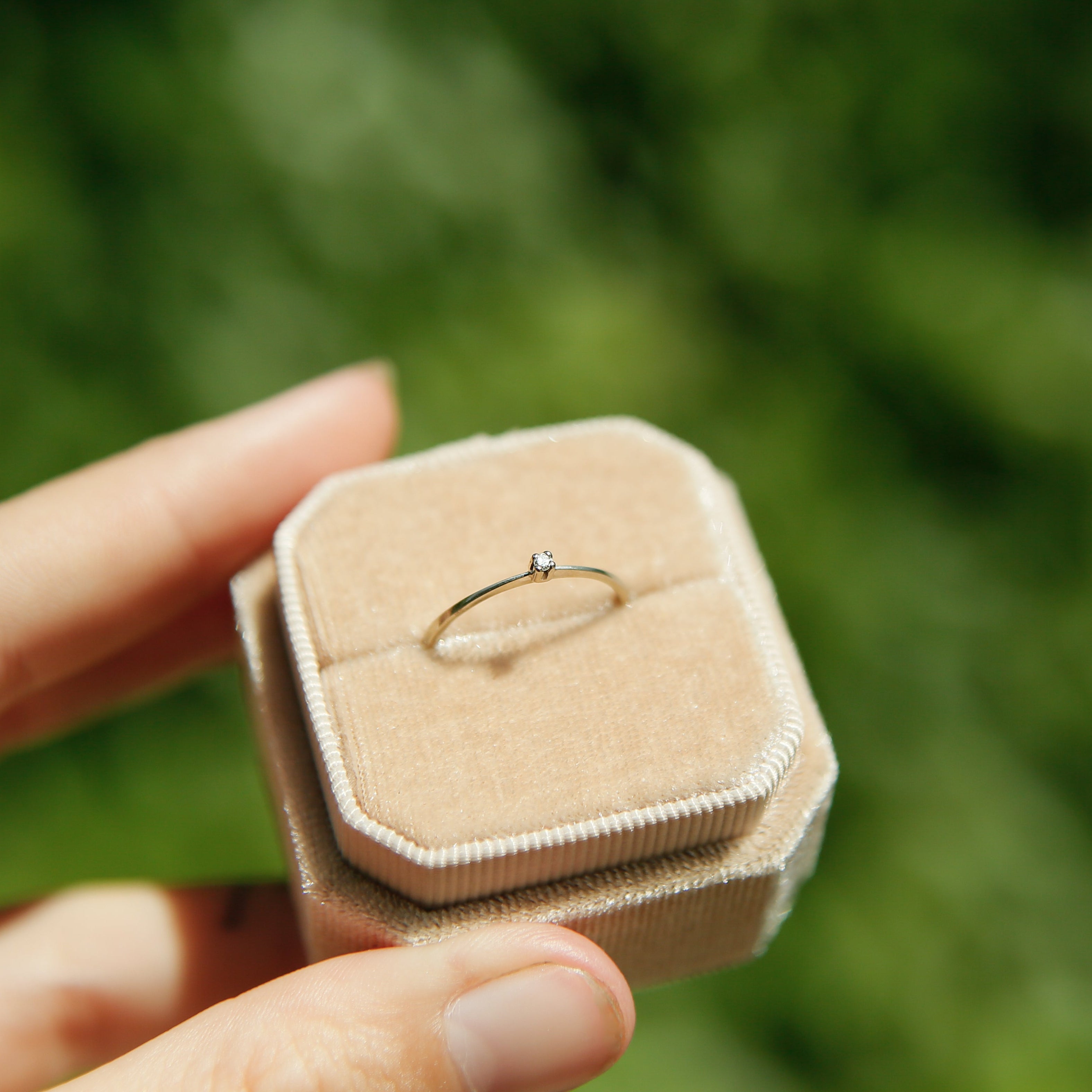 19k White Sapphire Ring | sz 5.75
