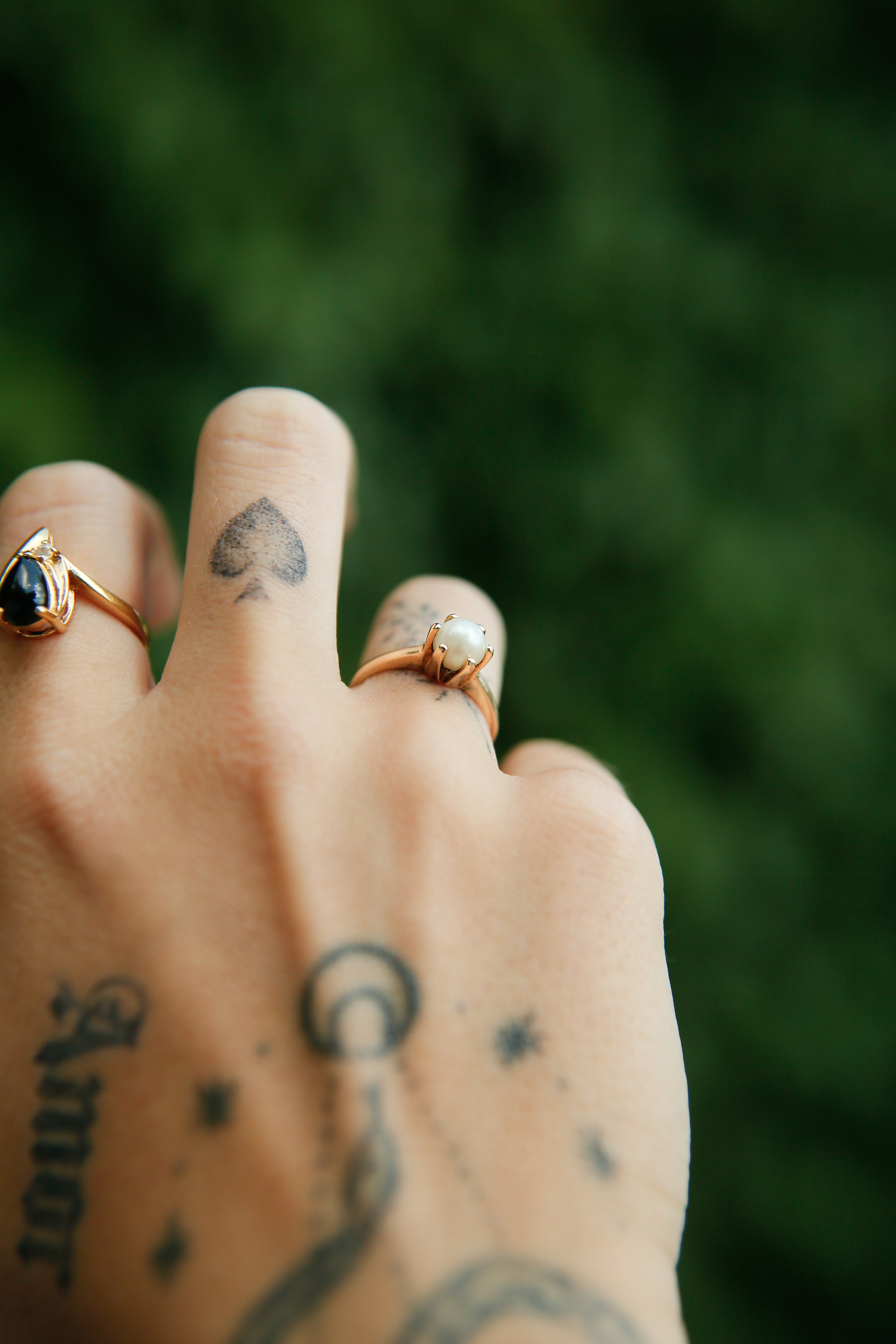 10k 1930's Solitaire Pearl | sz. 6