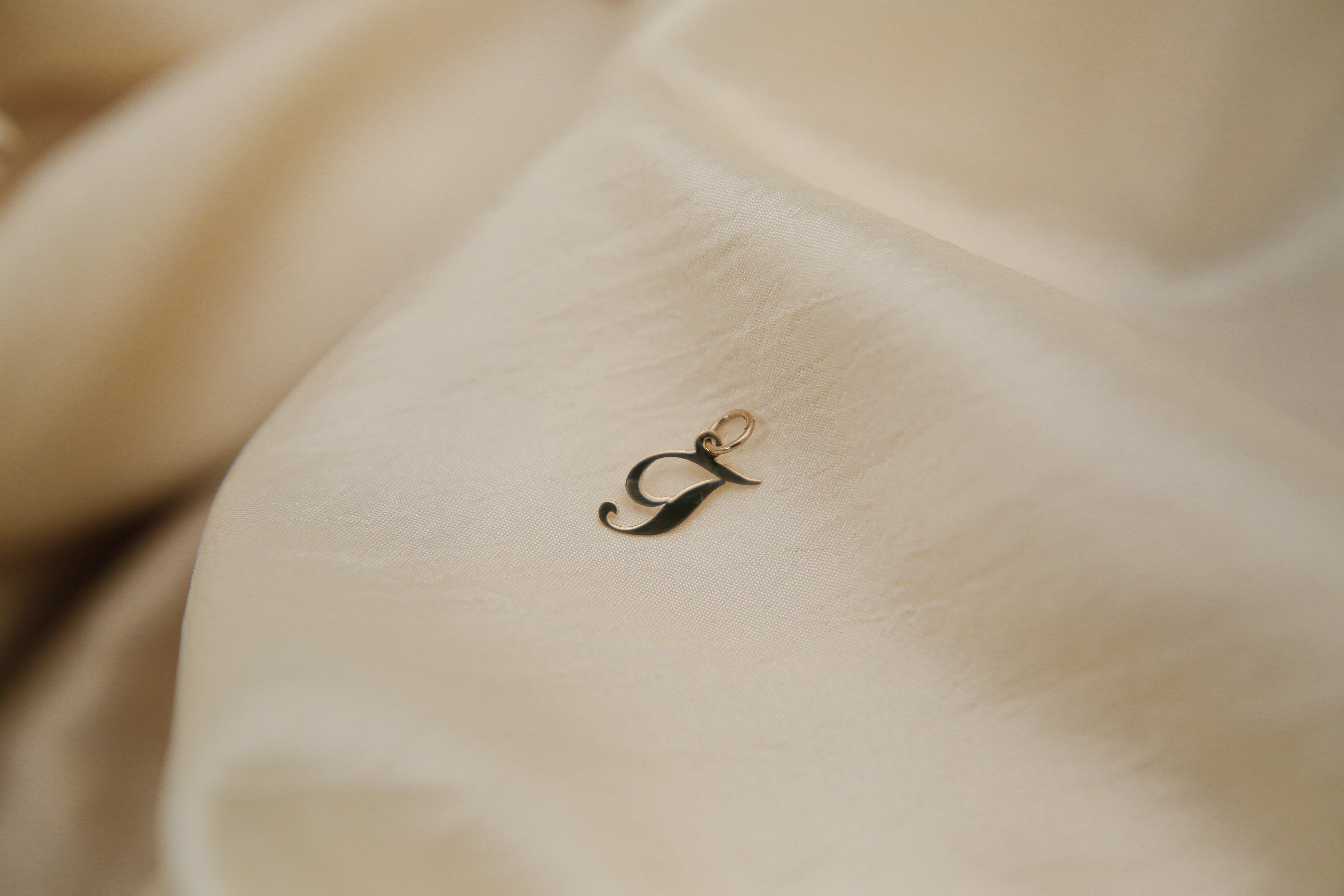 Vintage 10k "T" Letter | Necklace Charm