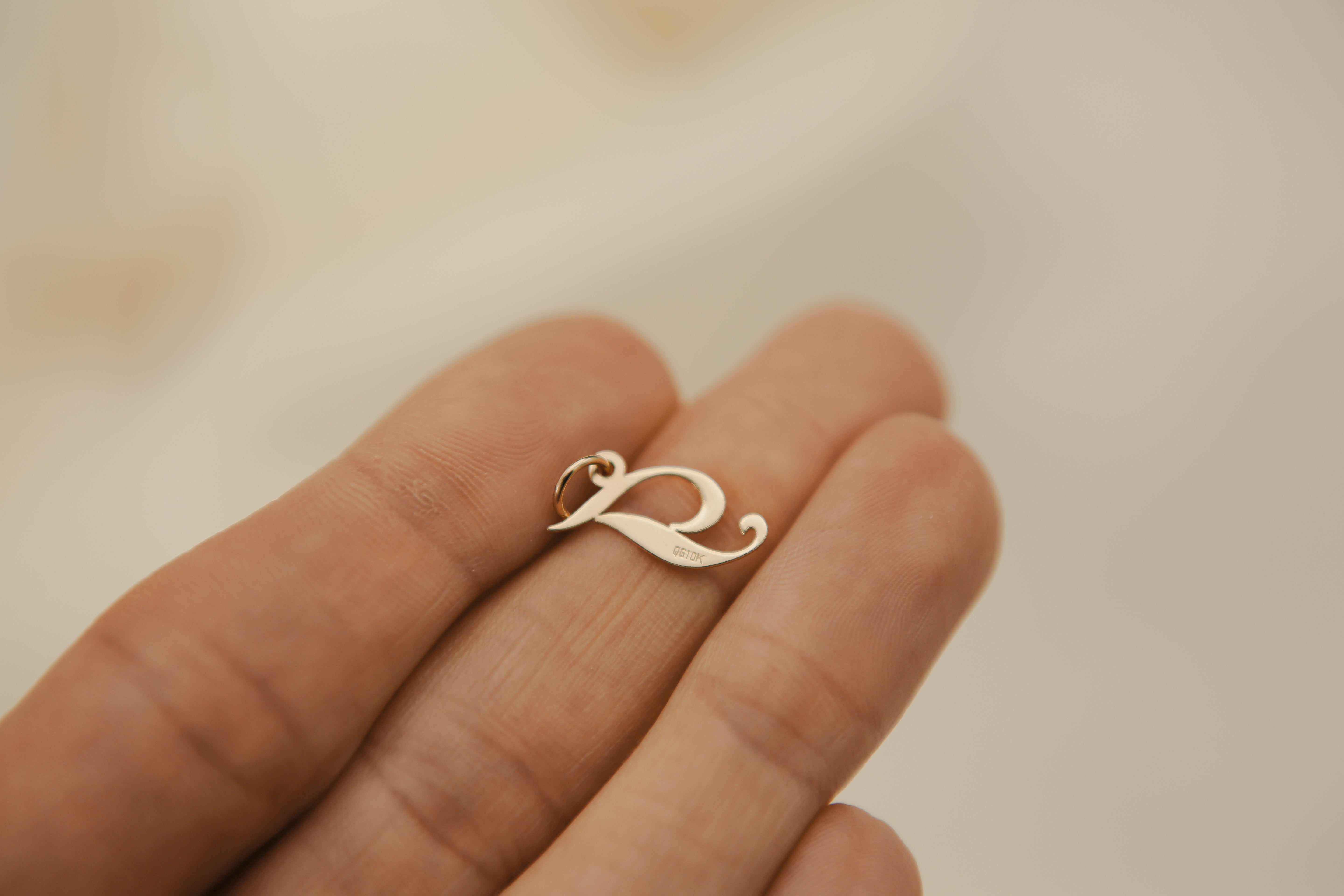 Vintage 10k "T" Letter | Necklace Charm