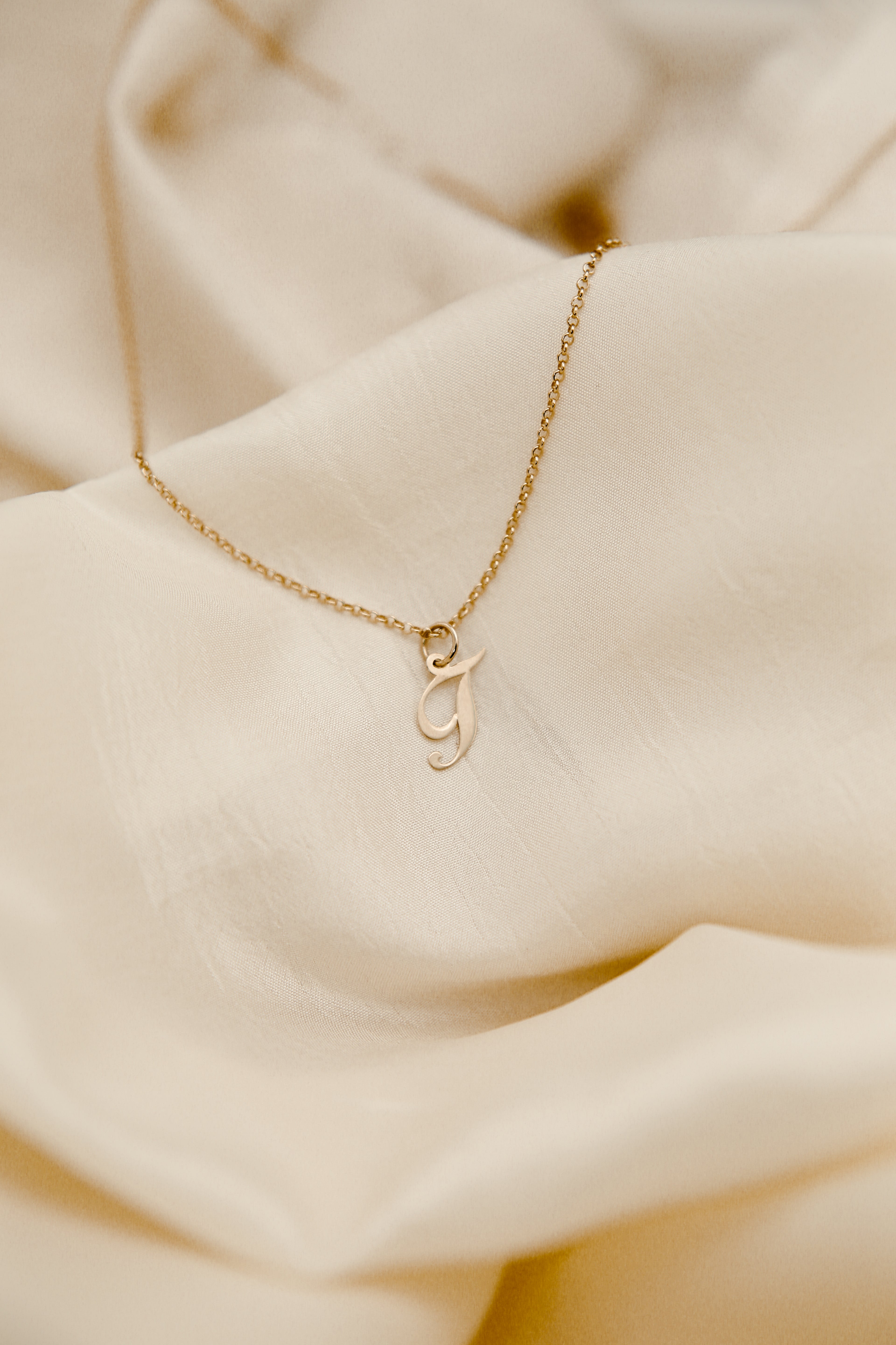 Vintage 10k "T" Letter | Necklace Charm