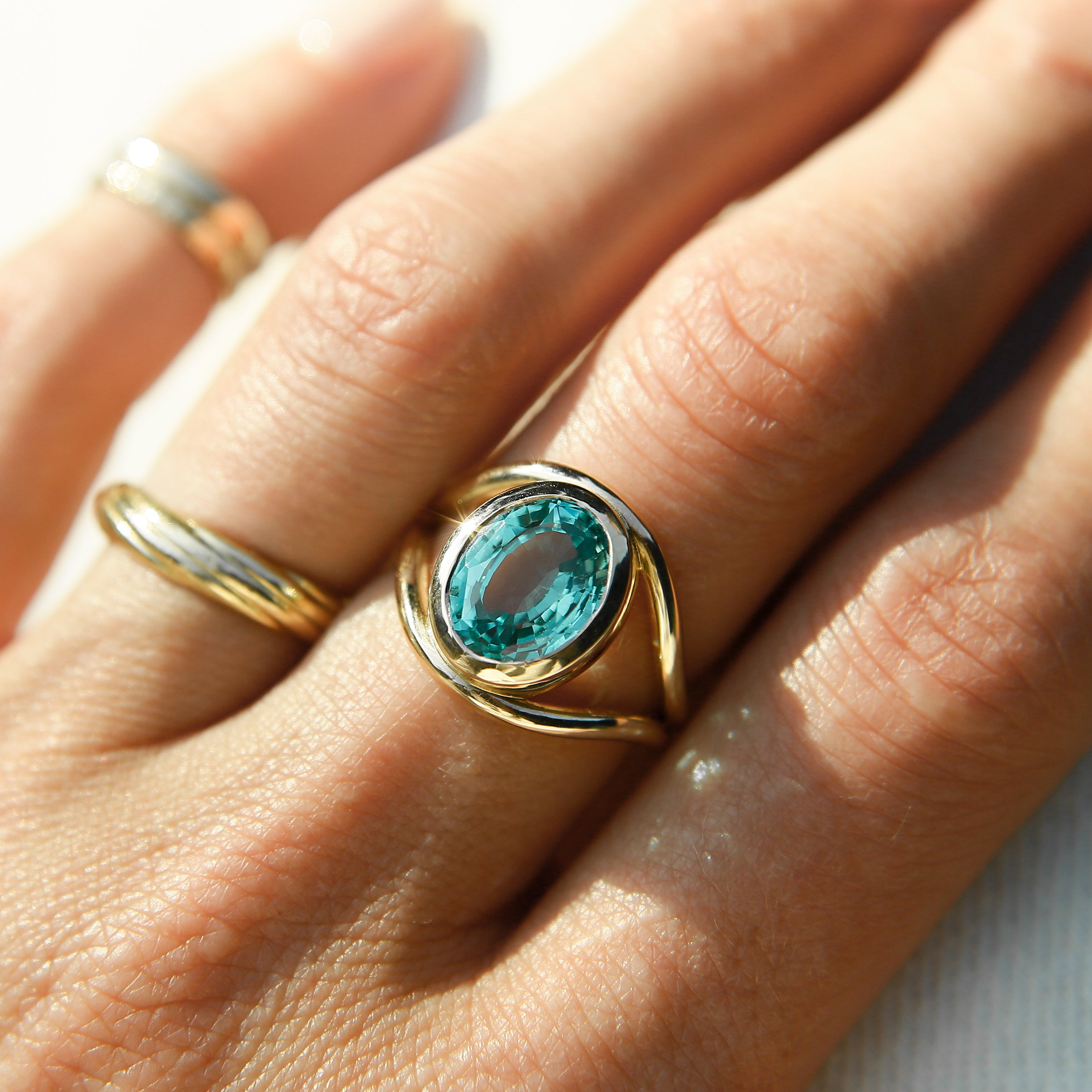 Jamie | 6.5 ct Paraiba Sapphire | sz 8