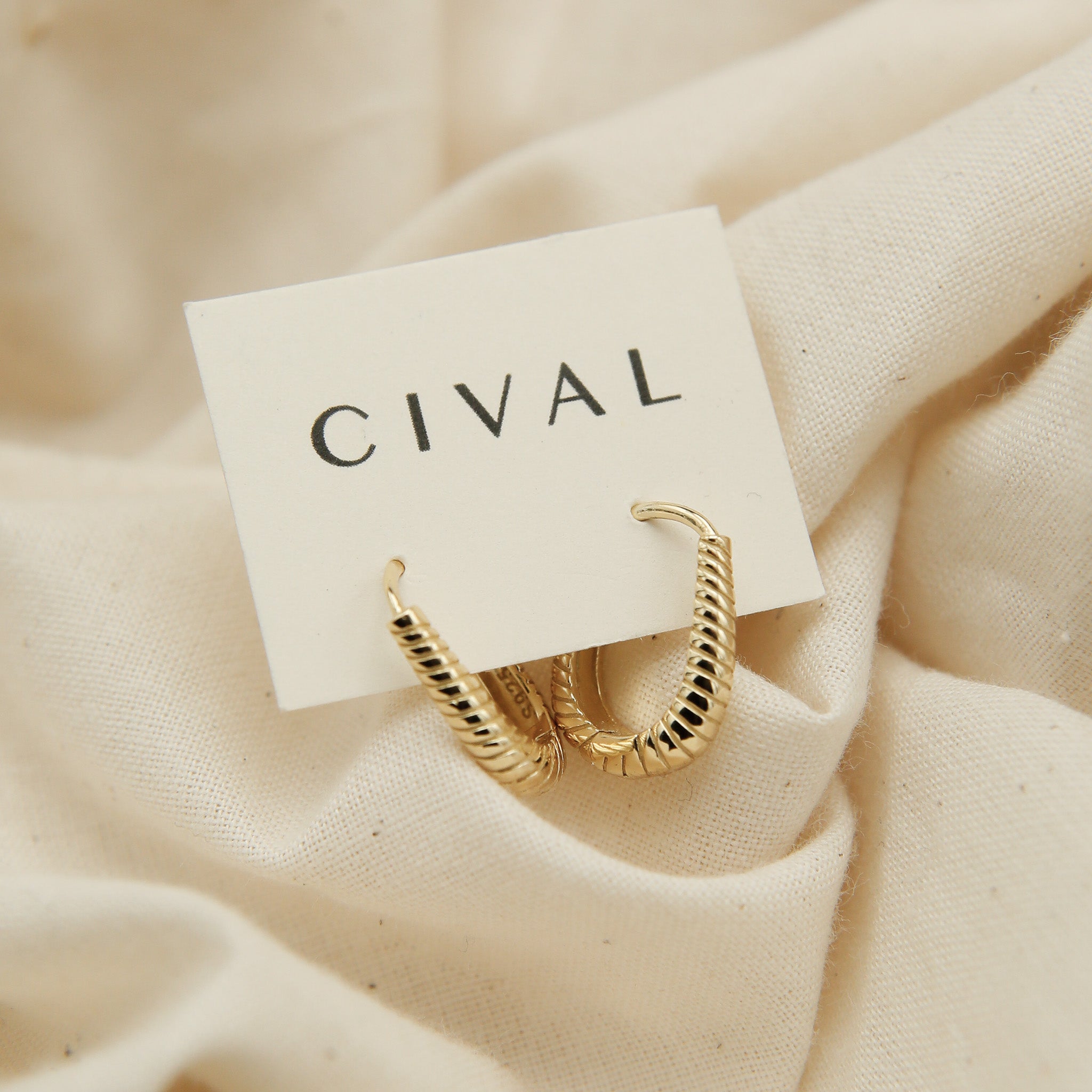 Olivia | Huggie Hoop