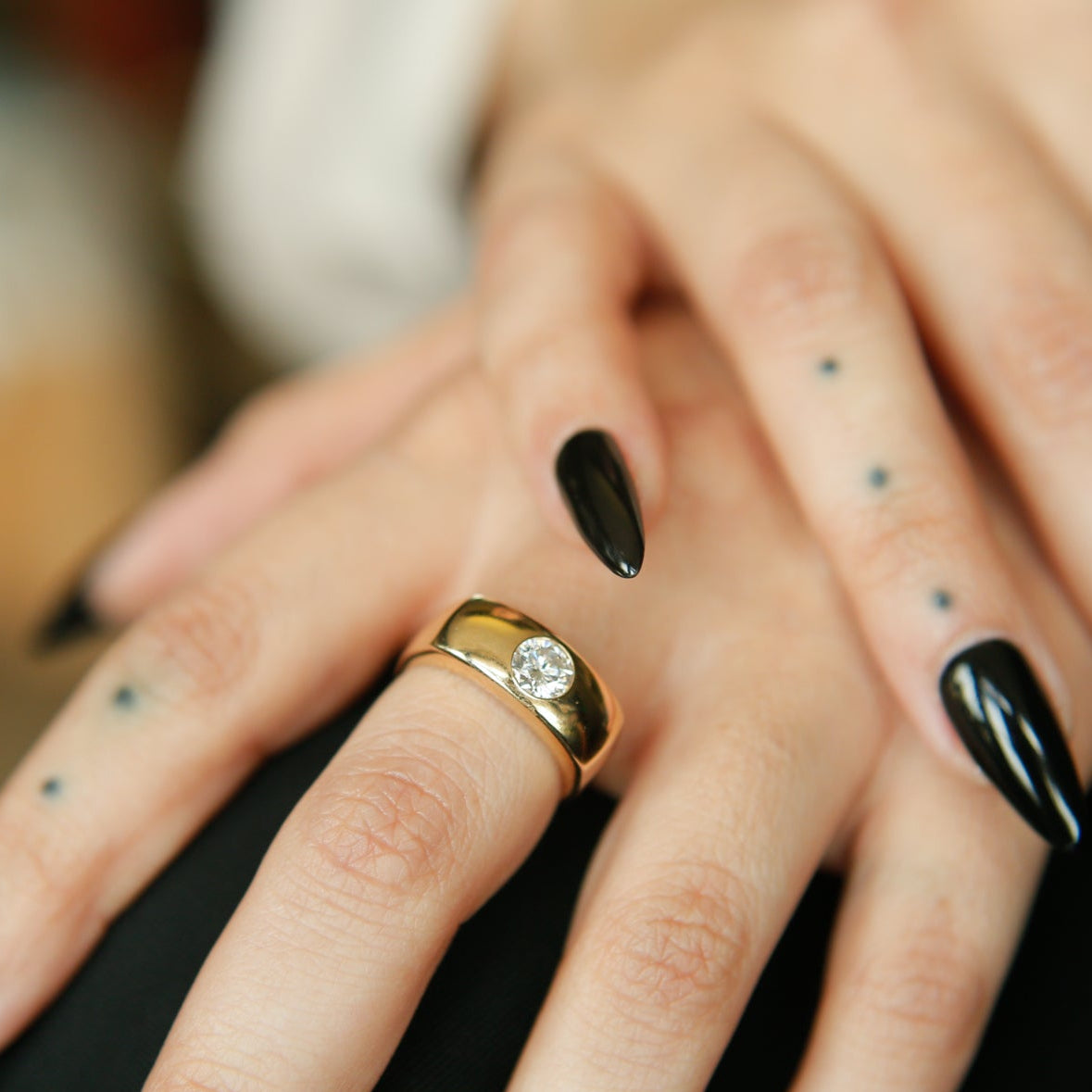 Rae Ring 1ct Moissanite | Sz 8