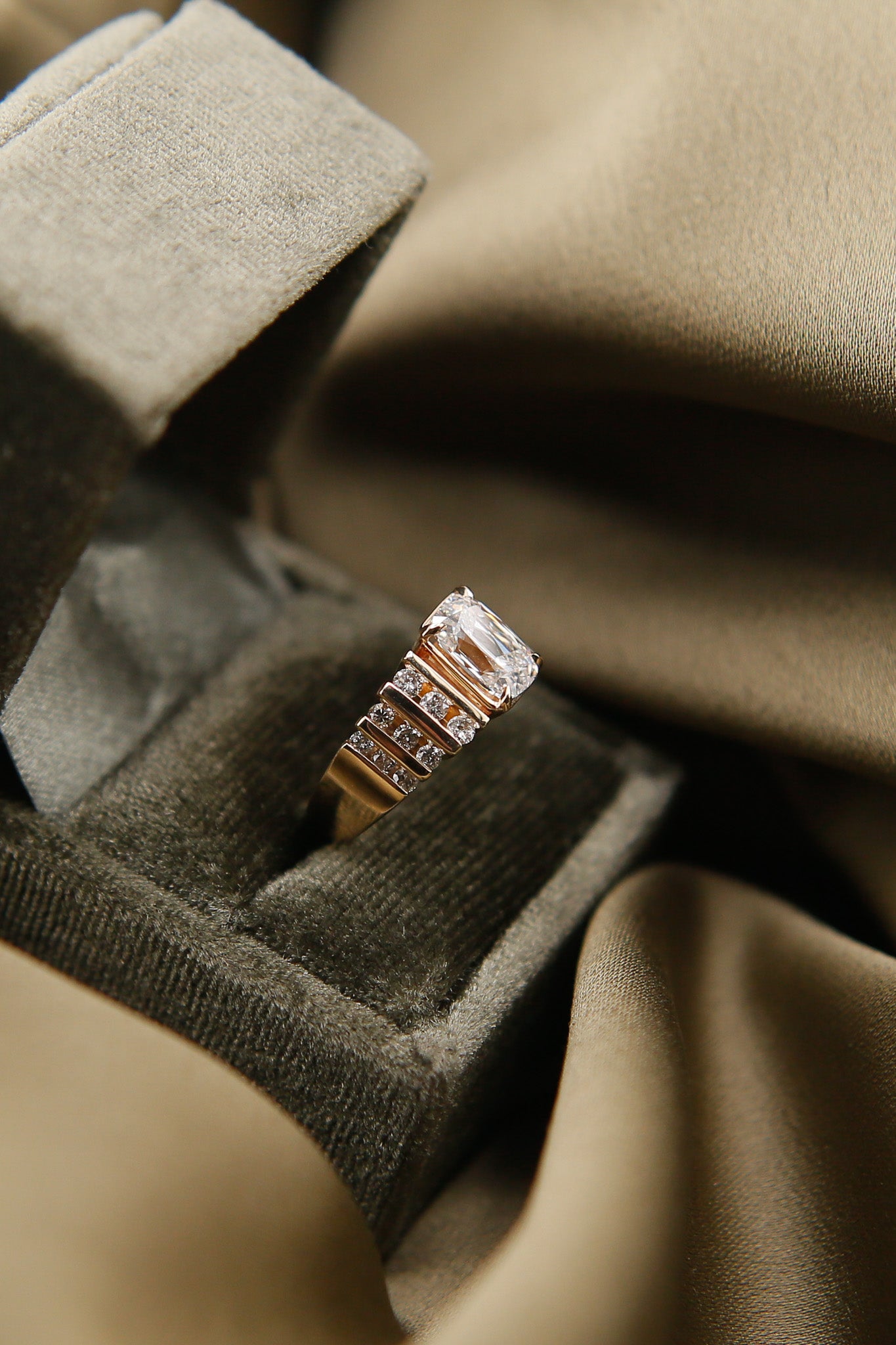 Structured Bar Set Engagement Ring | sz 5