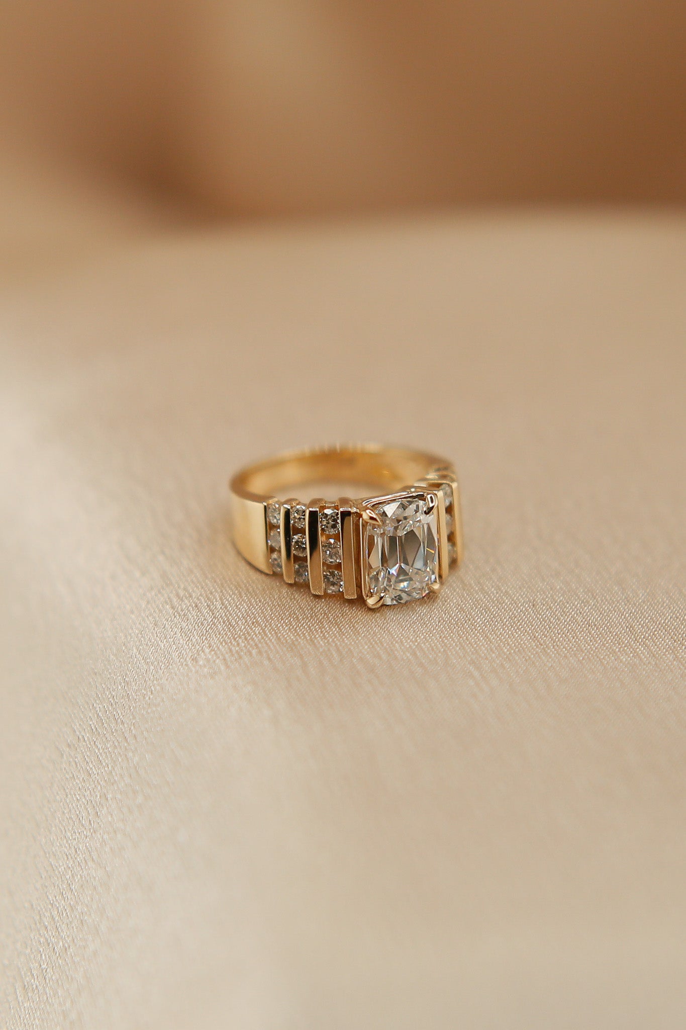 Structured Bar Set Engagement Ring | sz 5