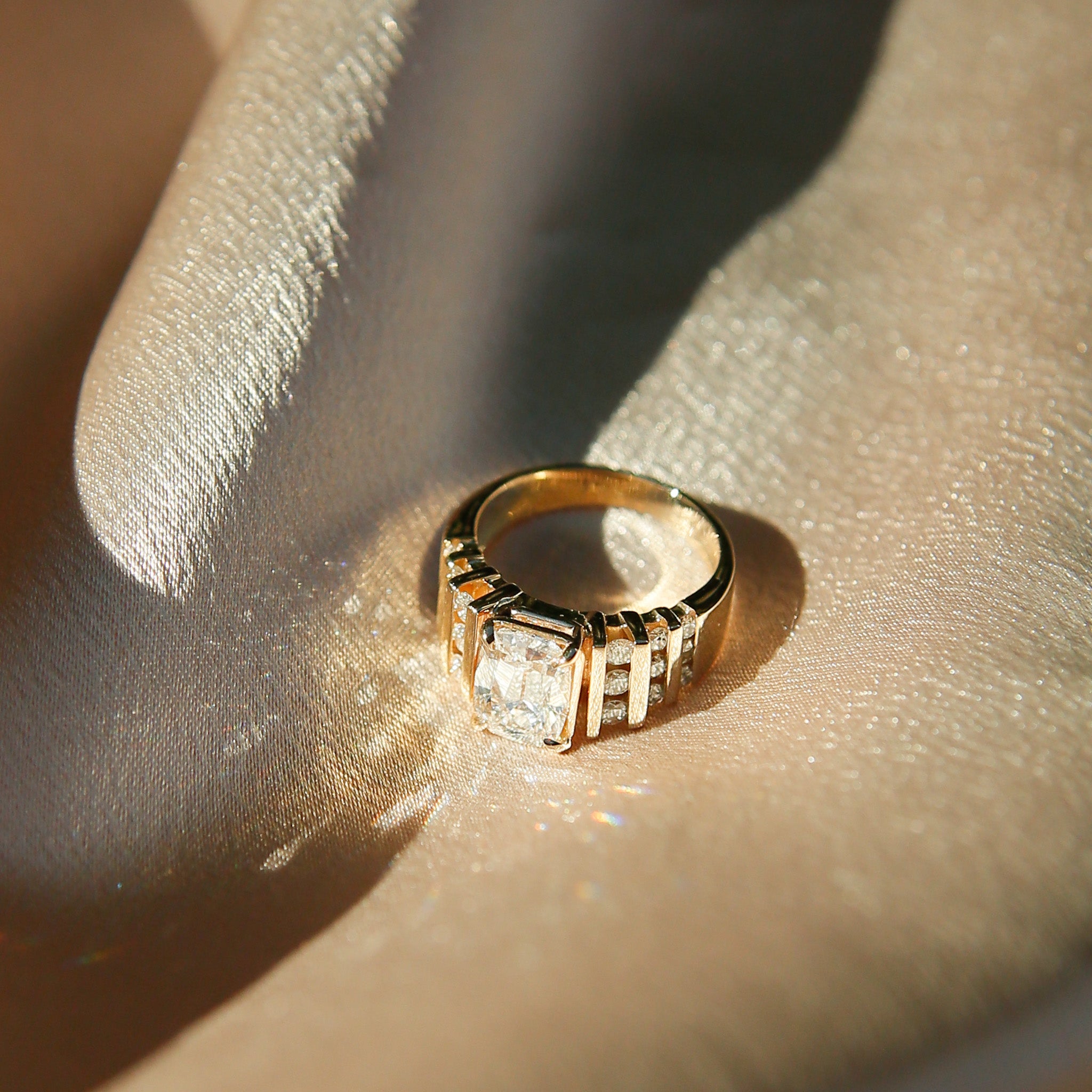 Structured Bar Set Engagement Ring | sz 5