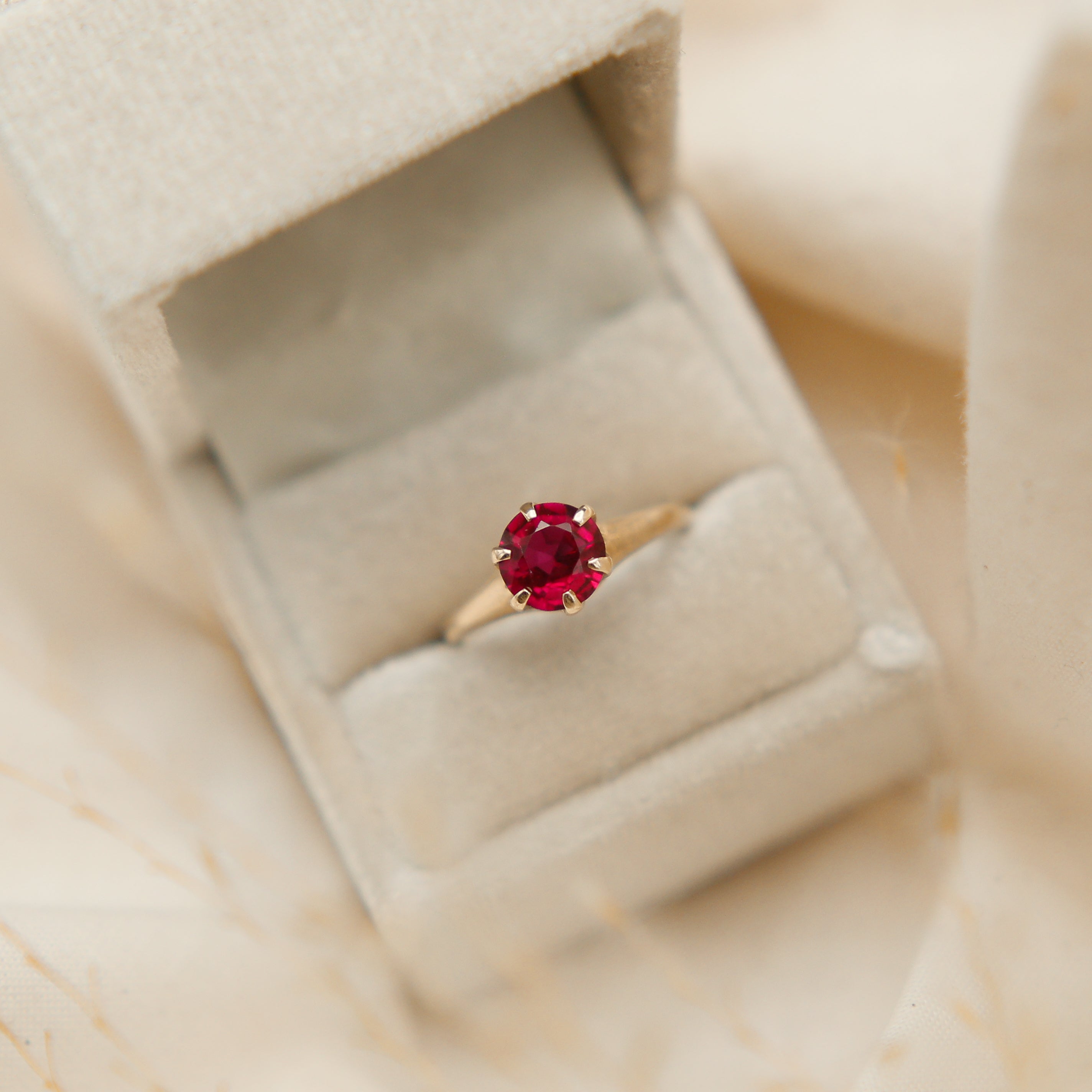 1930's Solitaire Rubelite ring | sz 7.5