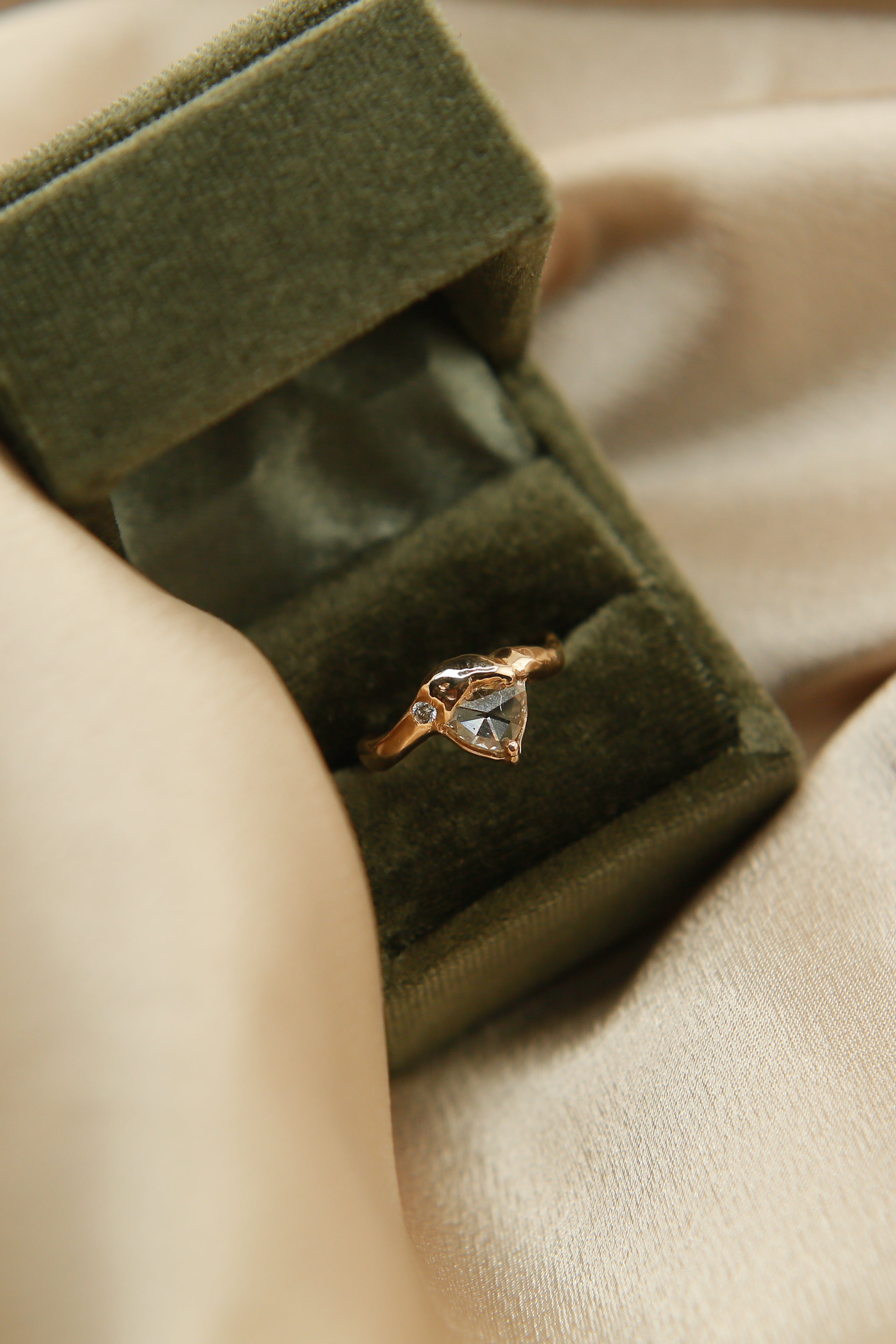 Lauren Landa Rose Cut Trillion | sz 5