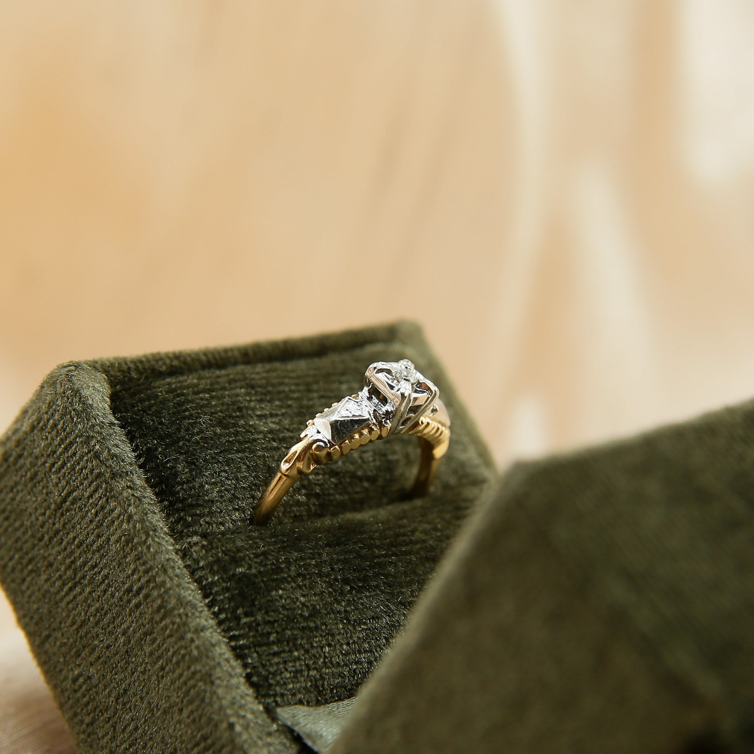Vintage Two Tone Die Cast Solitaire Diamond Ring | sz 8