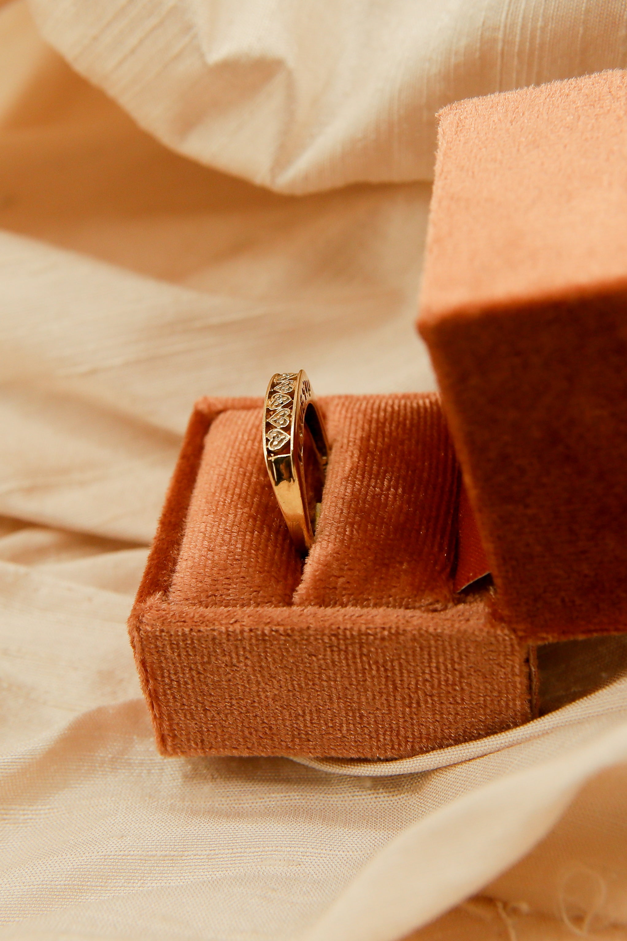 10k "I love you" y2k diamond band | sz 7