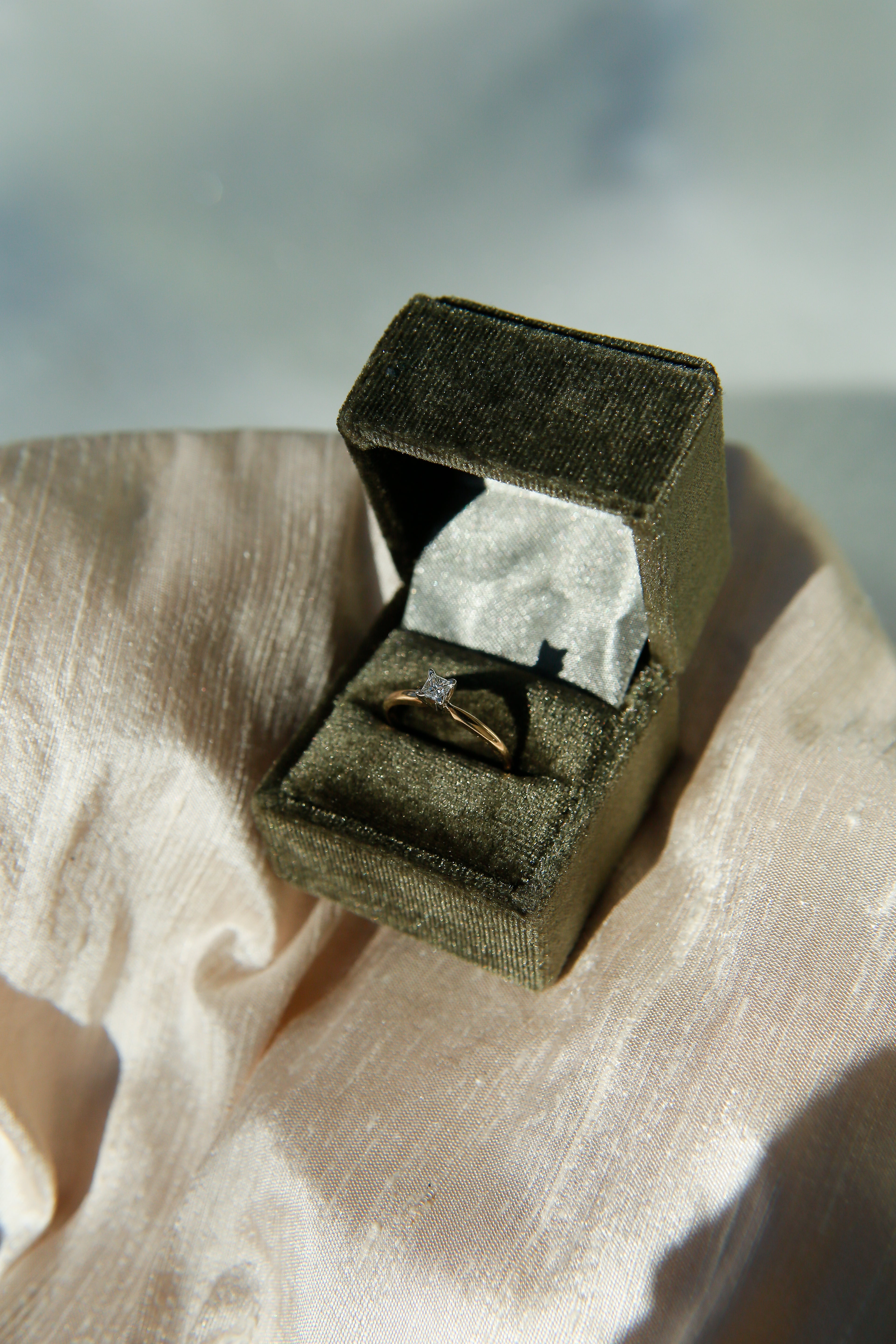 Modern 14k Solitaire 0.2ct Princess Engagement Ring | sz 7.5