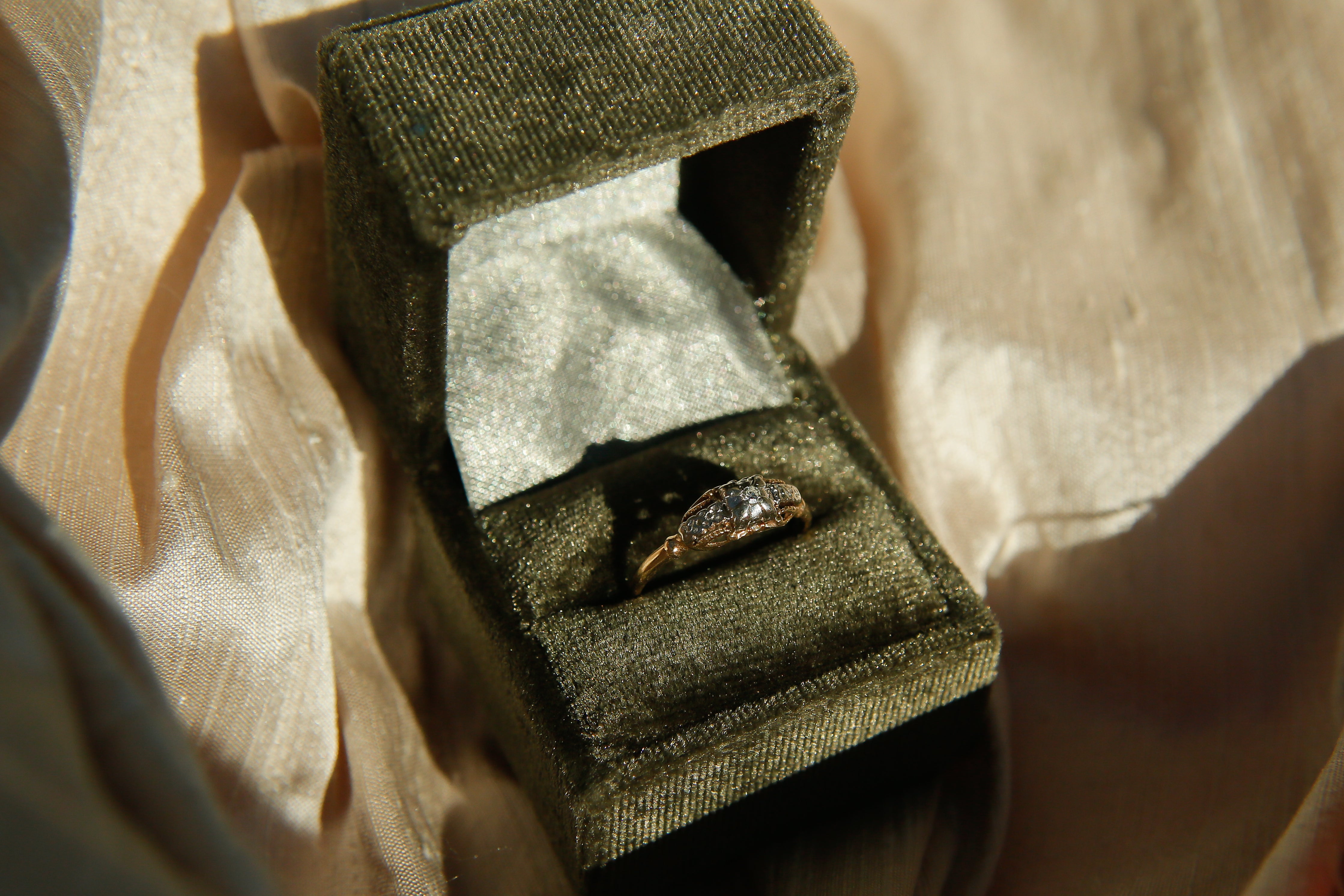 Deco Two-Tone Die Struck Birder ring | sz 6.75