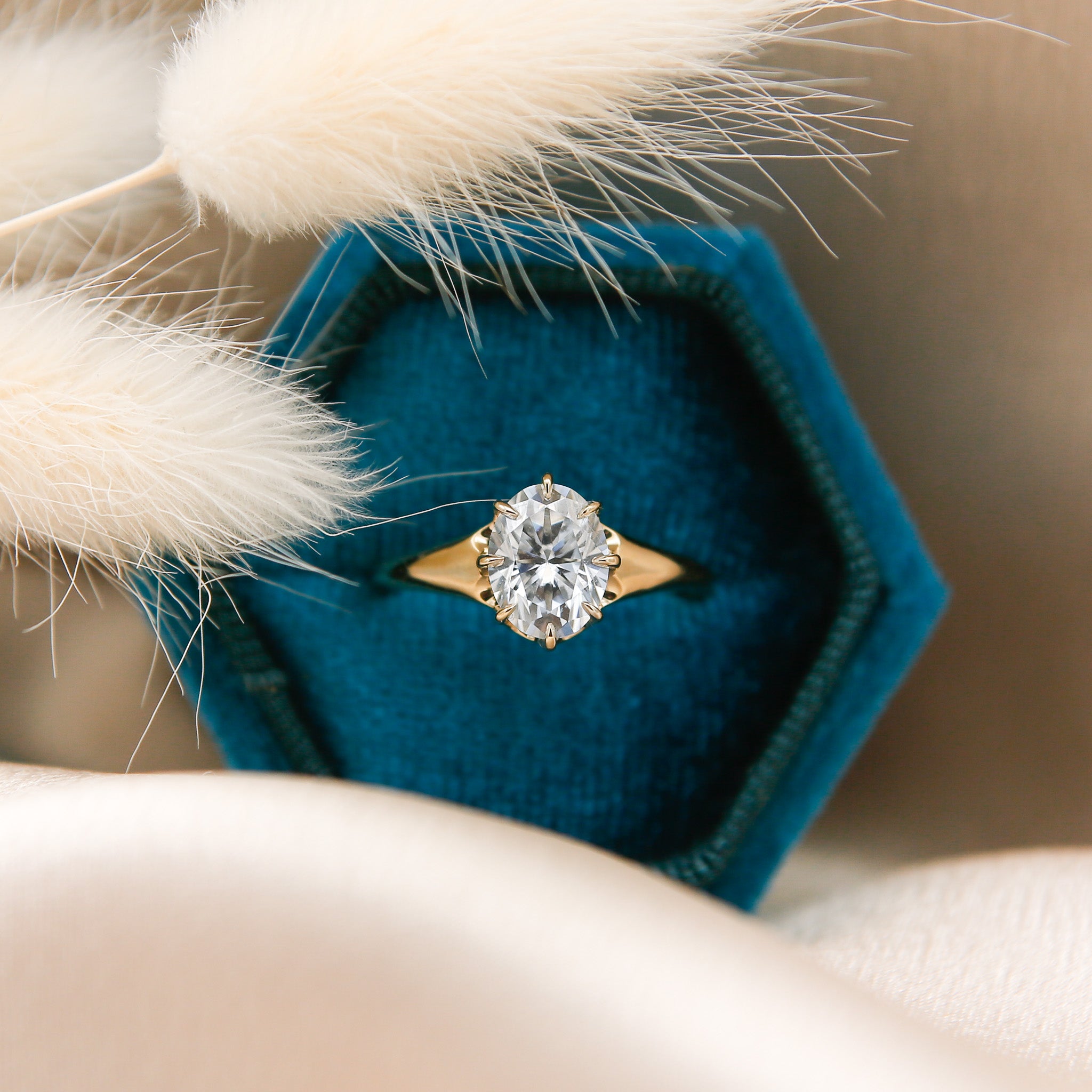 Amelia | 14k 2ct Moissanite Ring