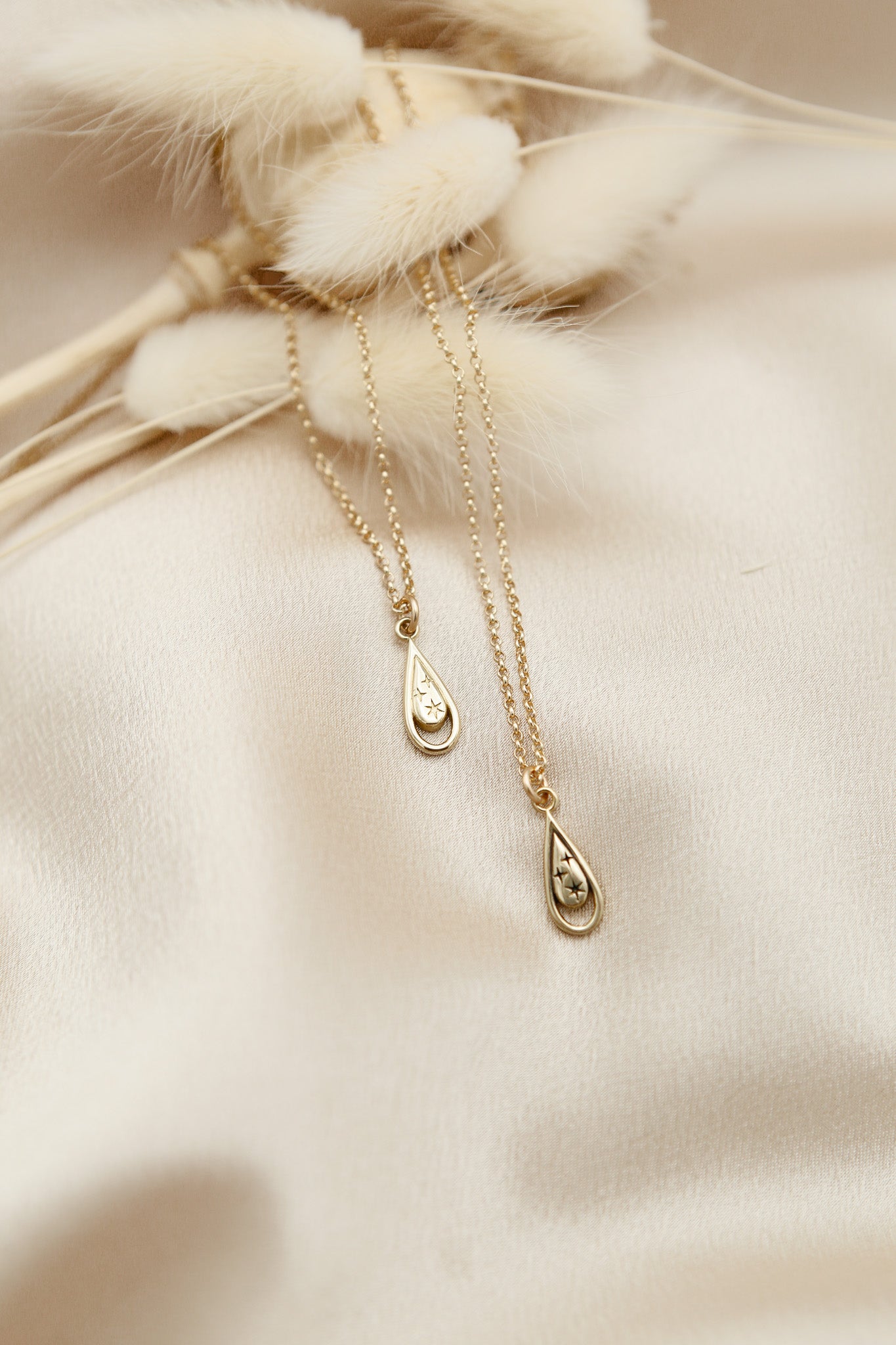 Una | Teardrop Necklace