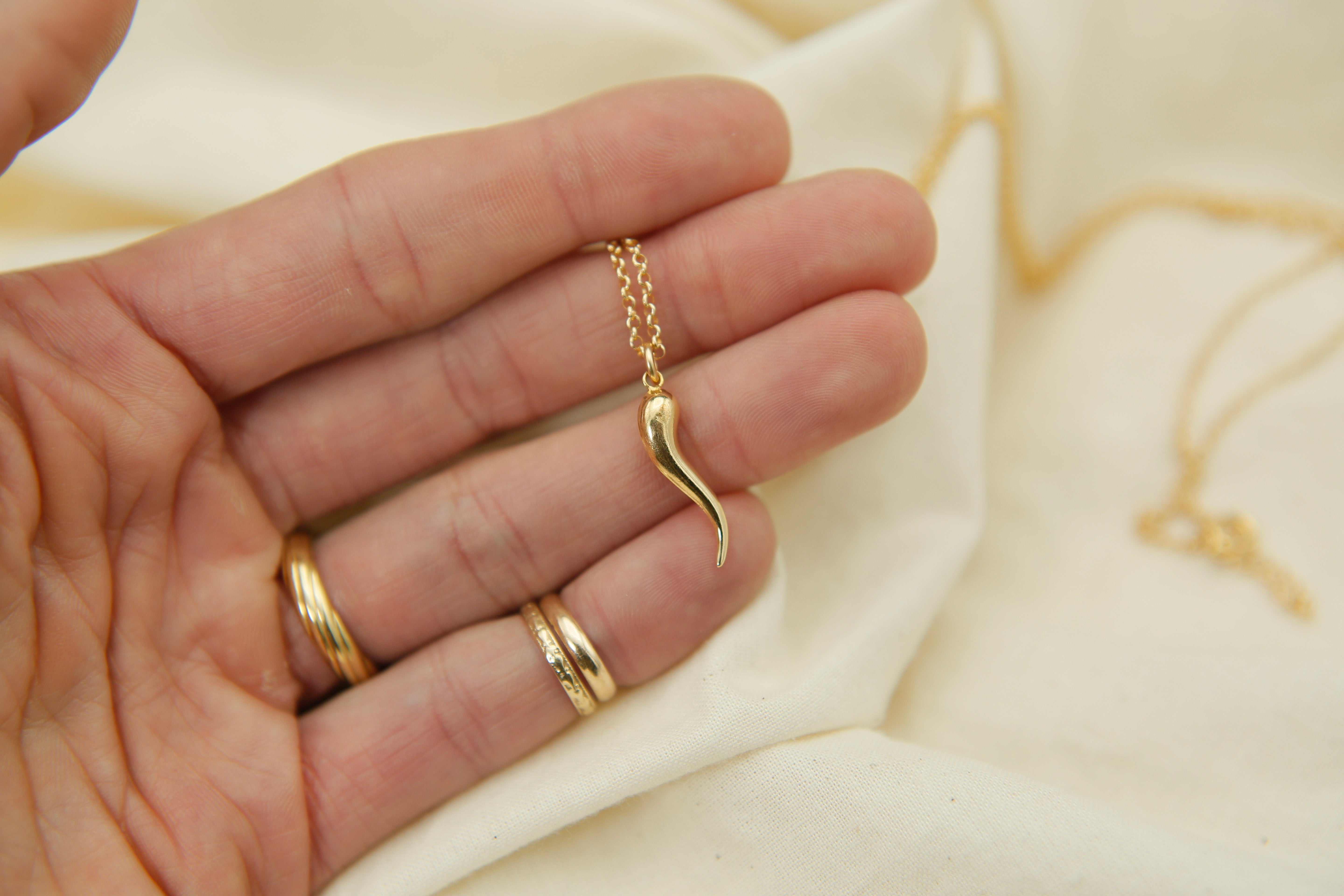 70's 14k Italian Horn | Necklace Charm