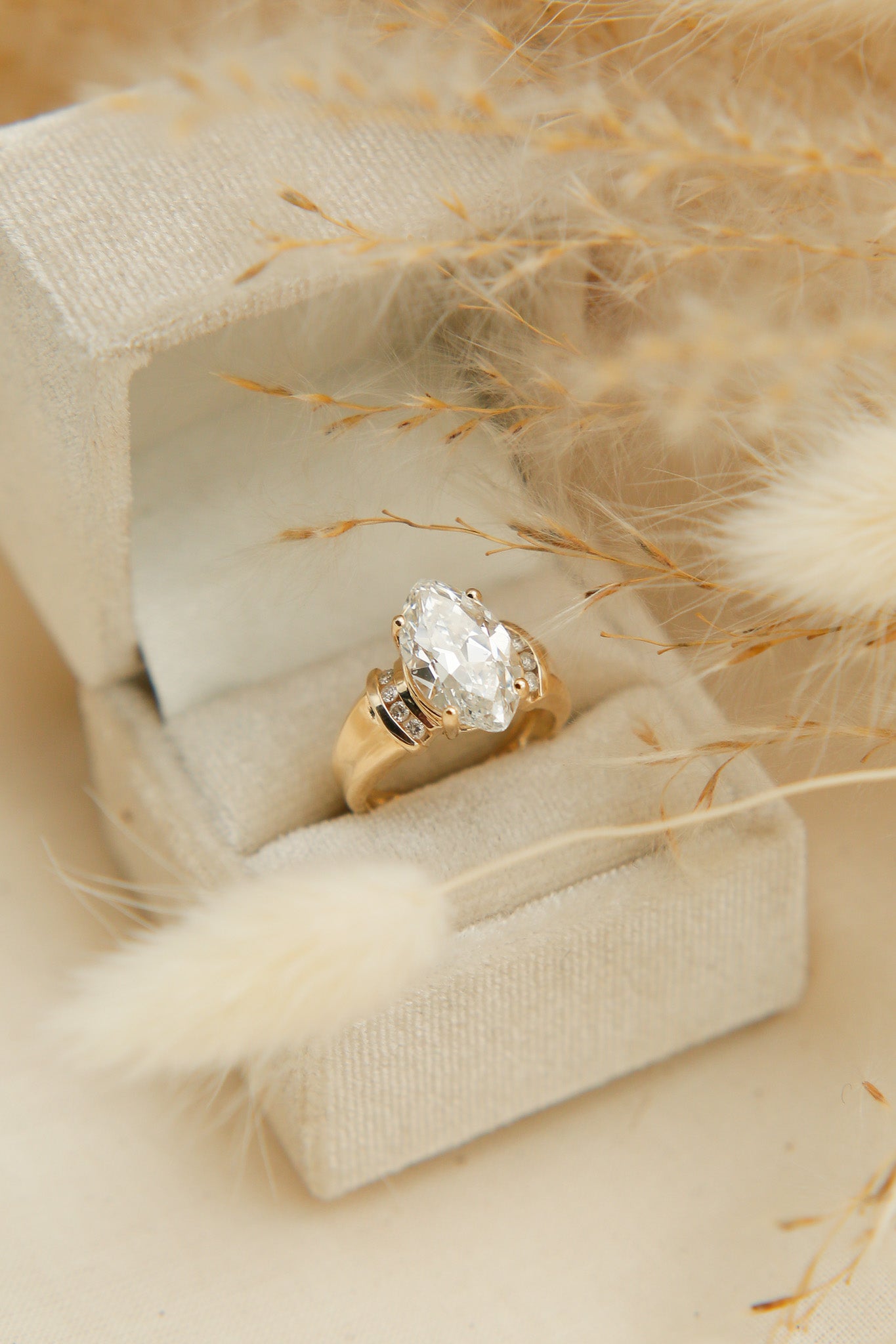 Lyn | Antique Diamond Ring