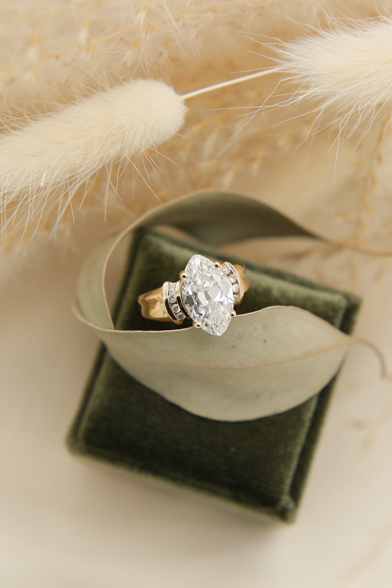 Lyn | Antique Diamond Ring