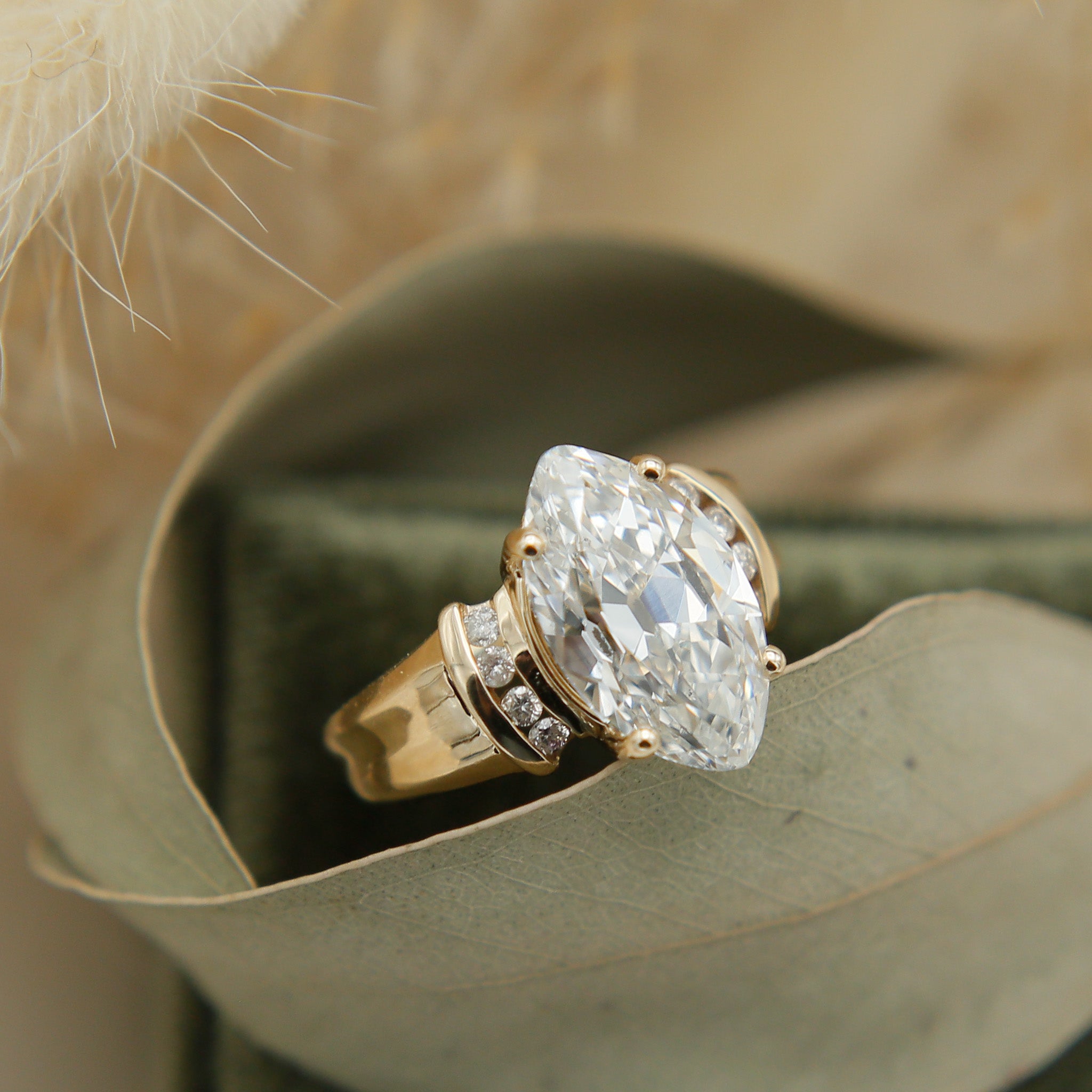 Lyn | Antique Diamond Ring