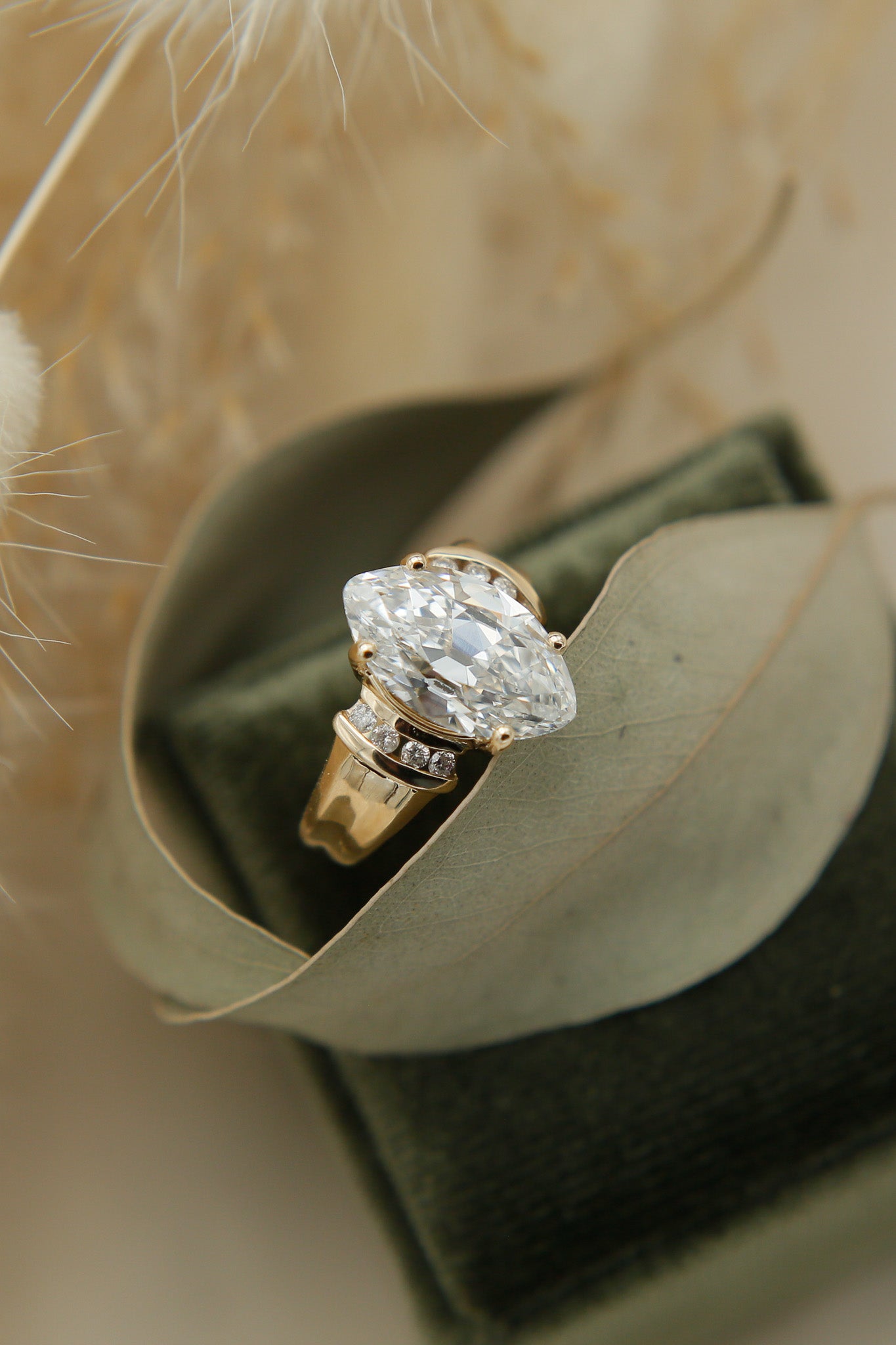 Lyn | Antique Diamond Ring