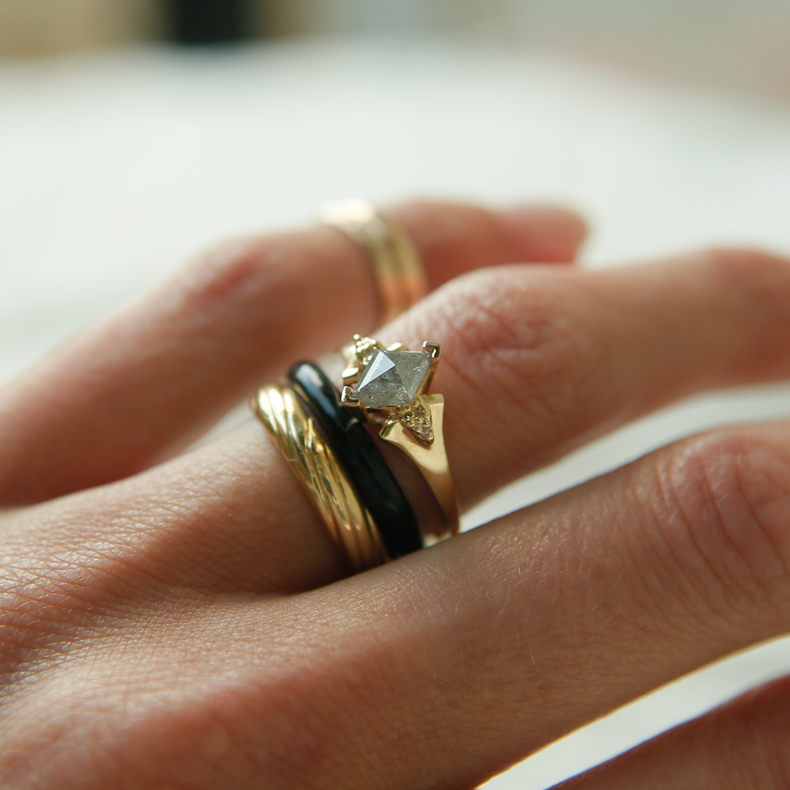 Retro 10k 0.85 ct Salt & Pepper Engagement Ring | sz 7.5