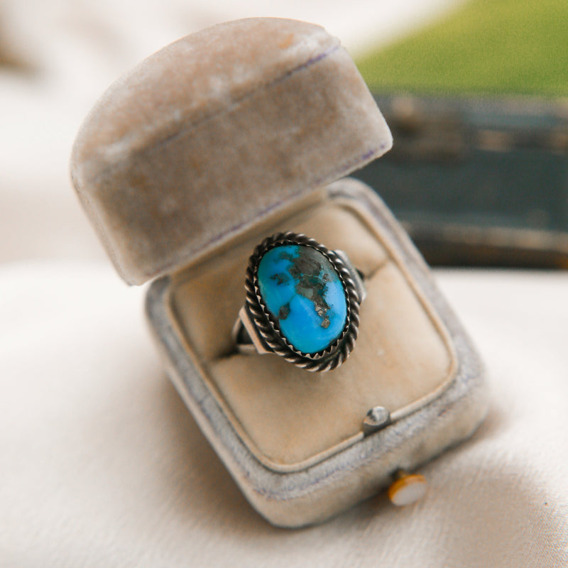 Antique Old Pawn Turquoise Navajo Ring | Sz 7