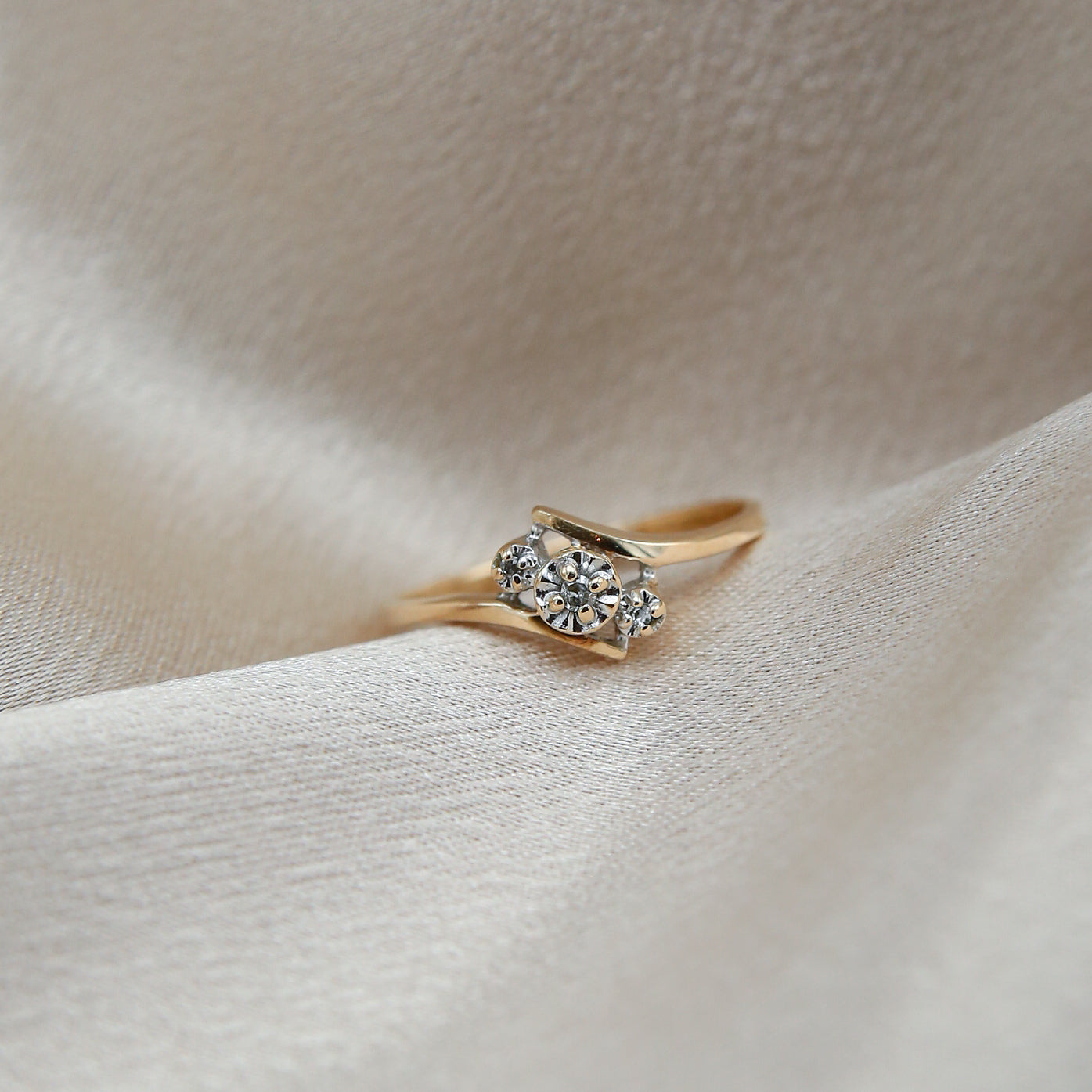 1980's 10k Small Bypass Diamond Ring | Sz 6.75