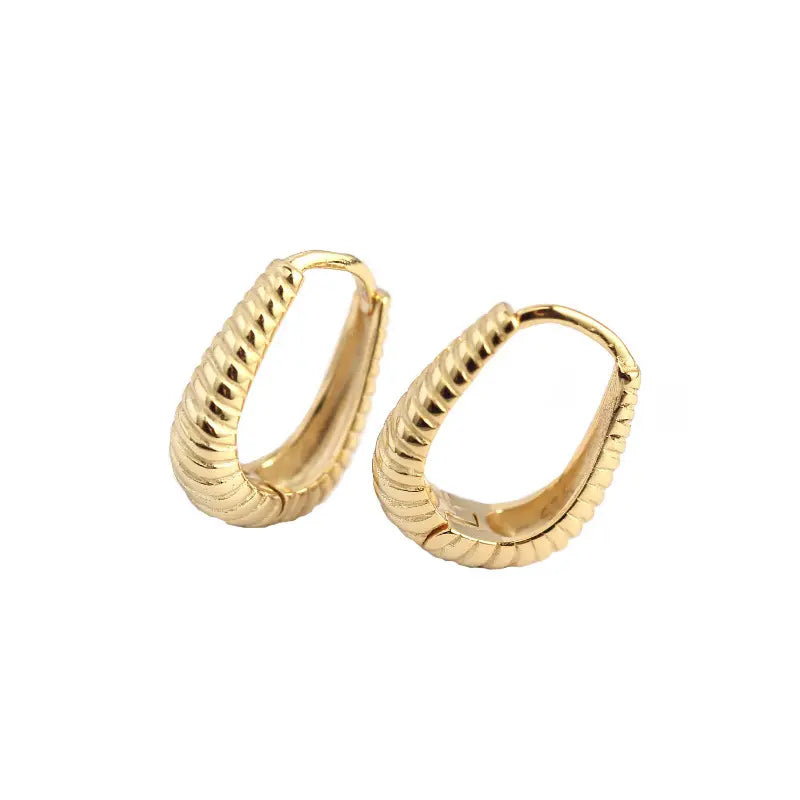 Olivia Hoops