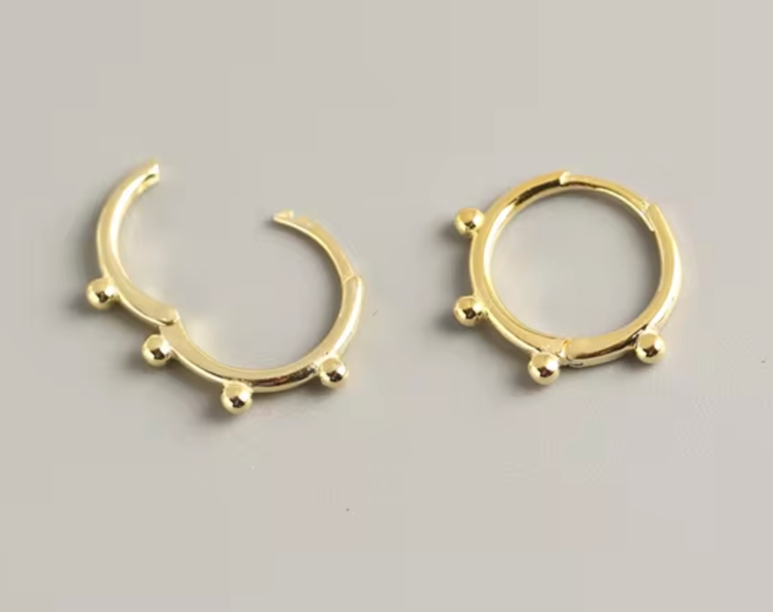 Hattie | Huggie Hoop