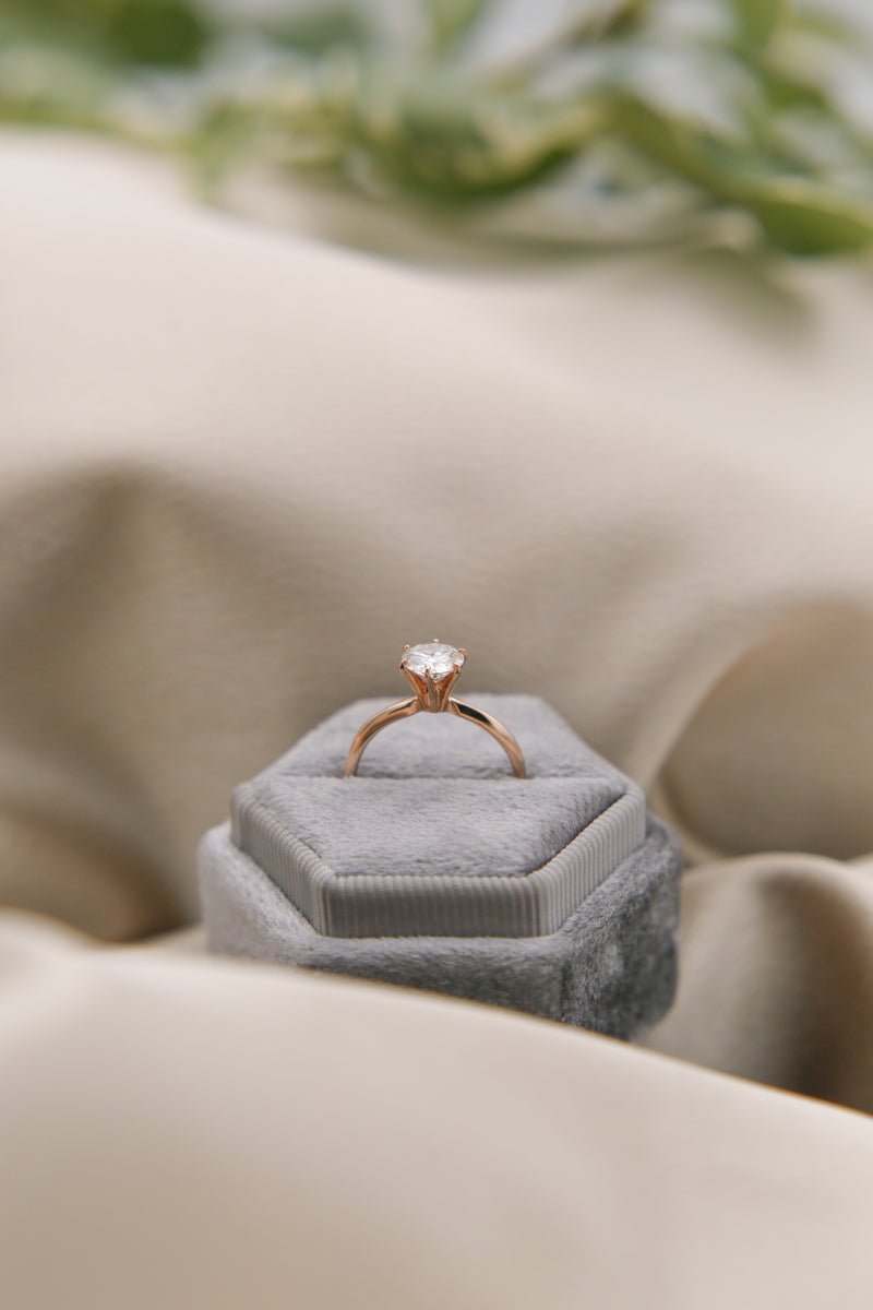 Classic 6 Prong Solitaire Ring | Sz 6