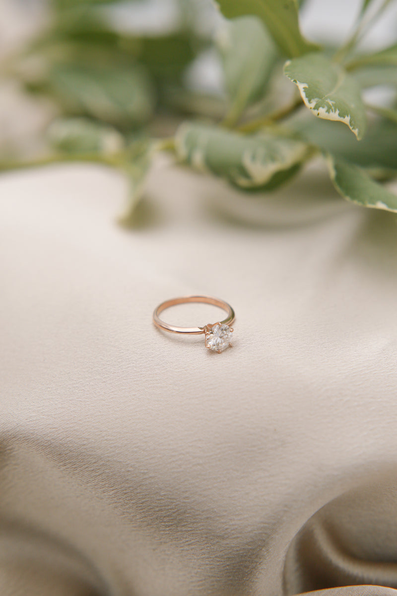 Classic 6 Prong Solitaire Ring | Sz 6