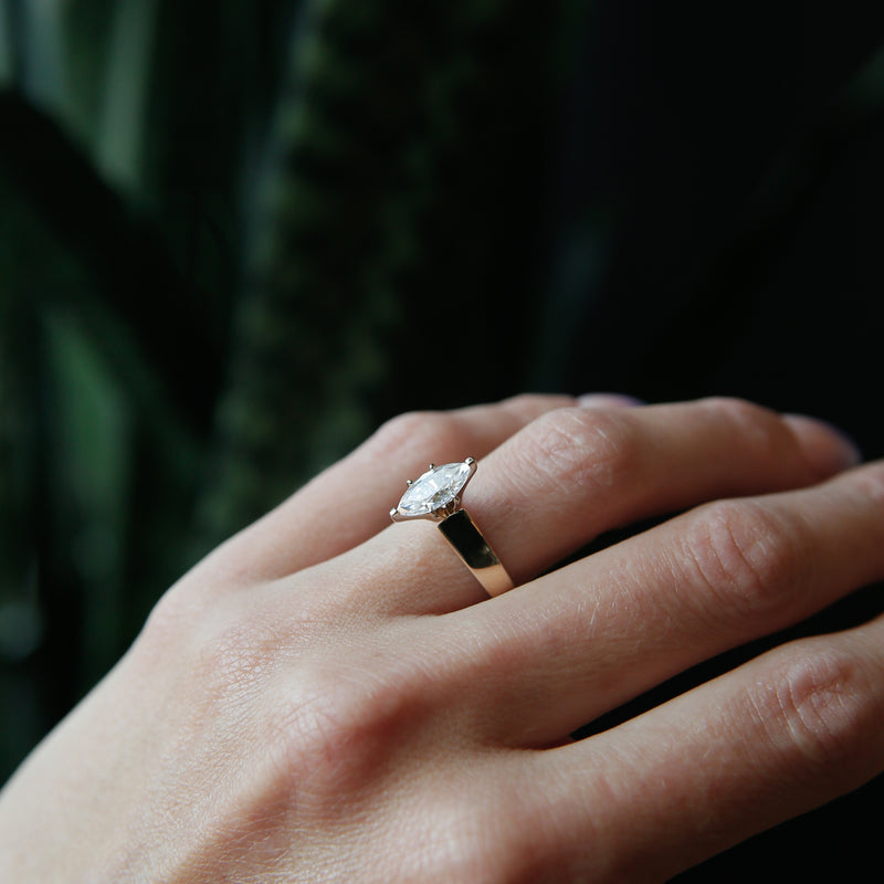 1980s 10K Moissanite Marquise Ring | Size 6.5